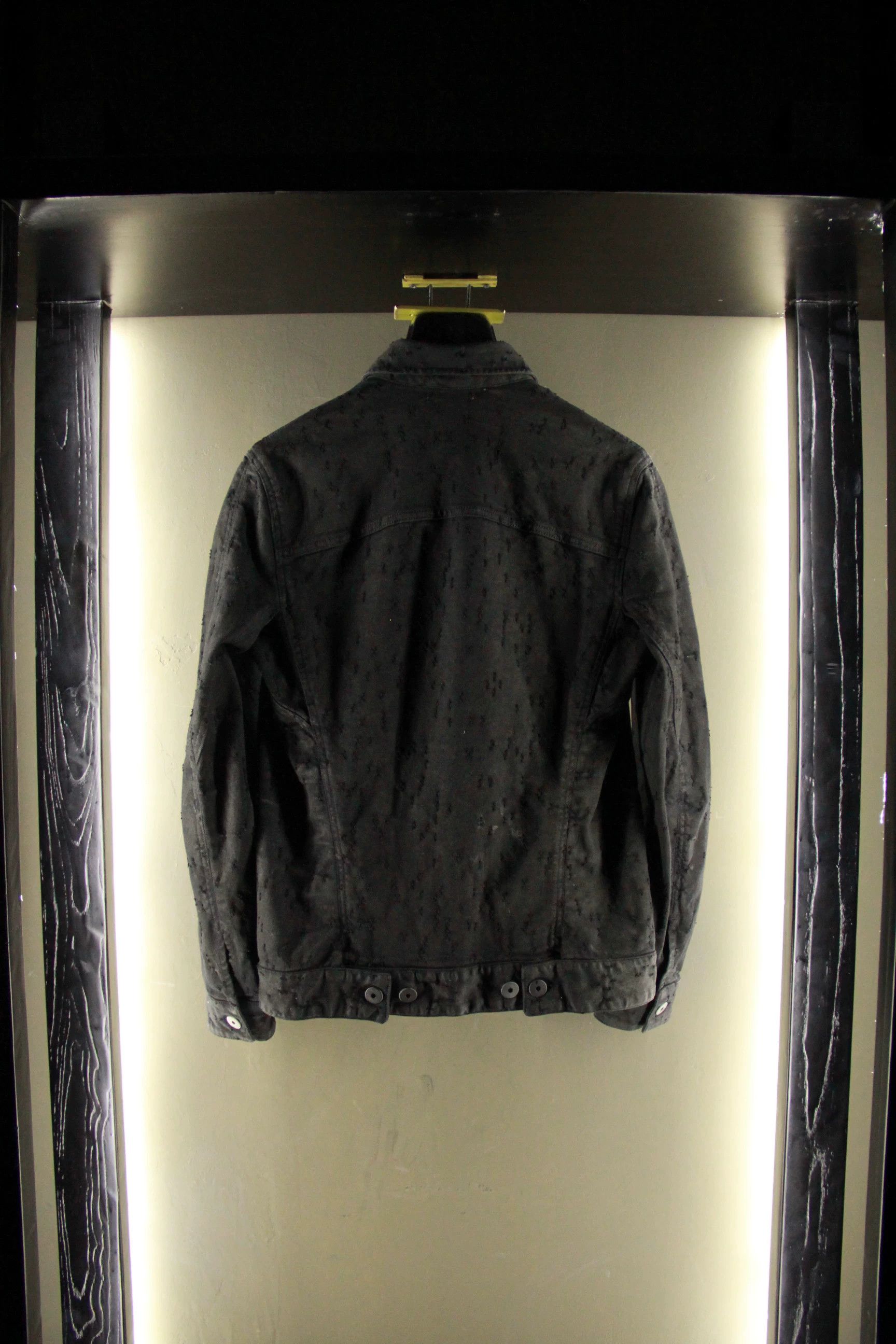 Boris Bidjan Saberi Boris Bidjan Saberi White Light Jackets Men xs Size US XS / EU 42 / 0 - 3 Thumbnail