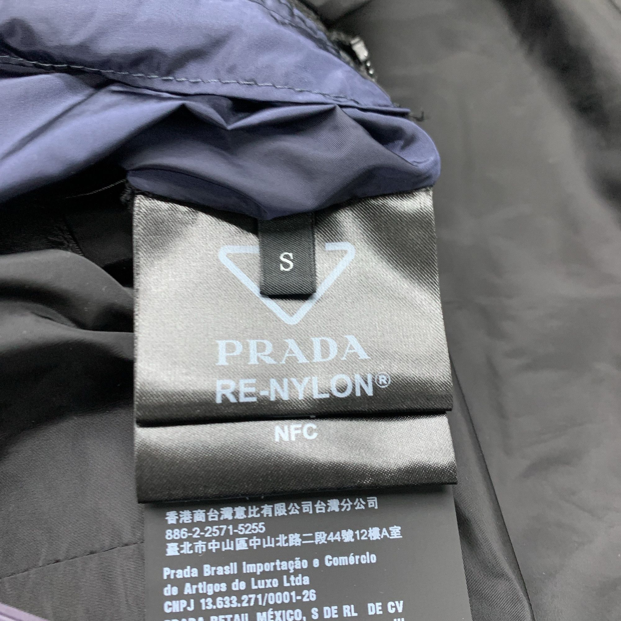 Prada Prada Re-Nylon High Neck Zip Jacket Size S Size US S / EU 44-46 / 1 - 6 Thumbnail