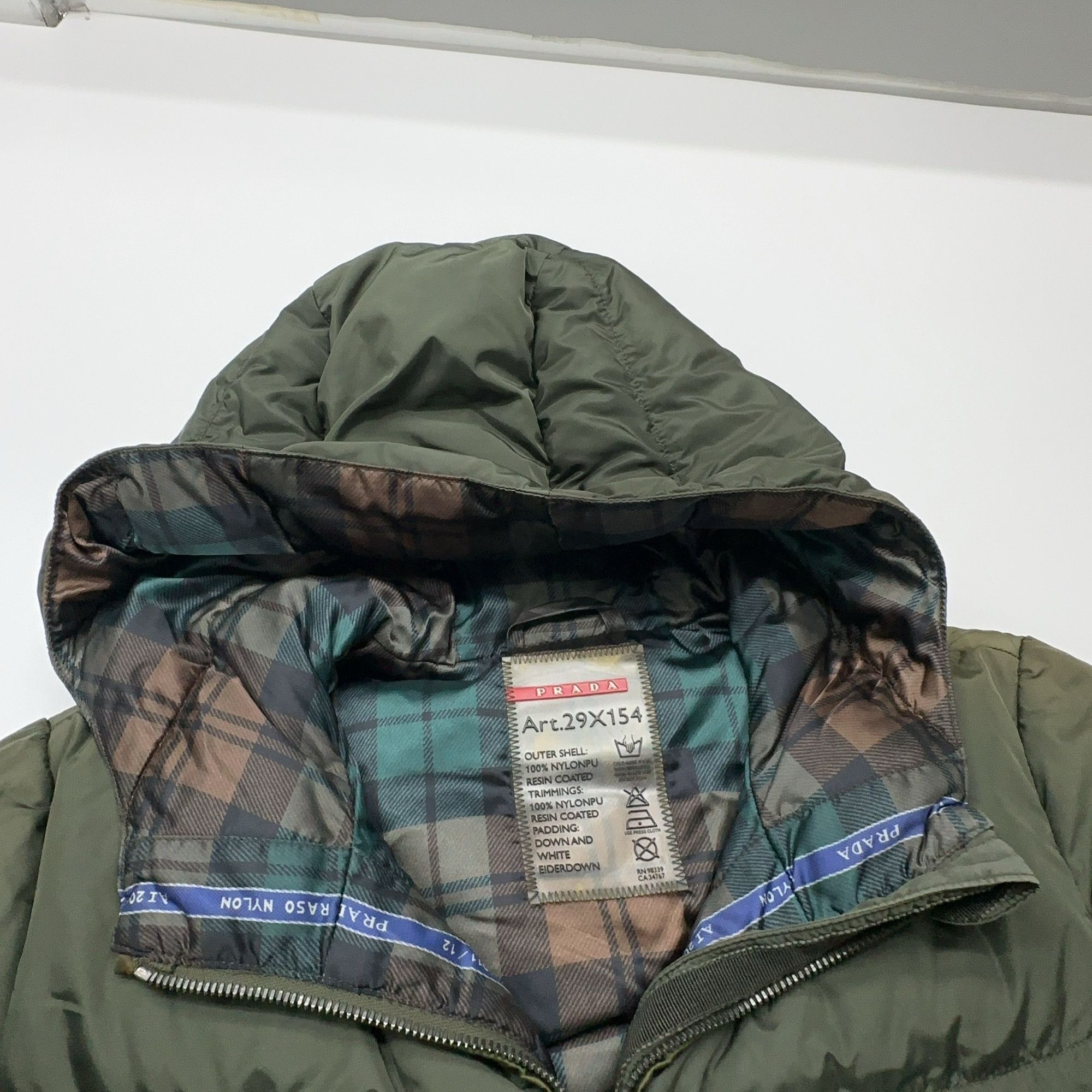 Prada Prada Plaid Lined Down Jacket Size 38 Size XS / US 0-2 / IT 36-38 - 9 Thumbnail