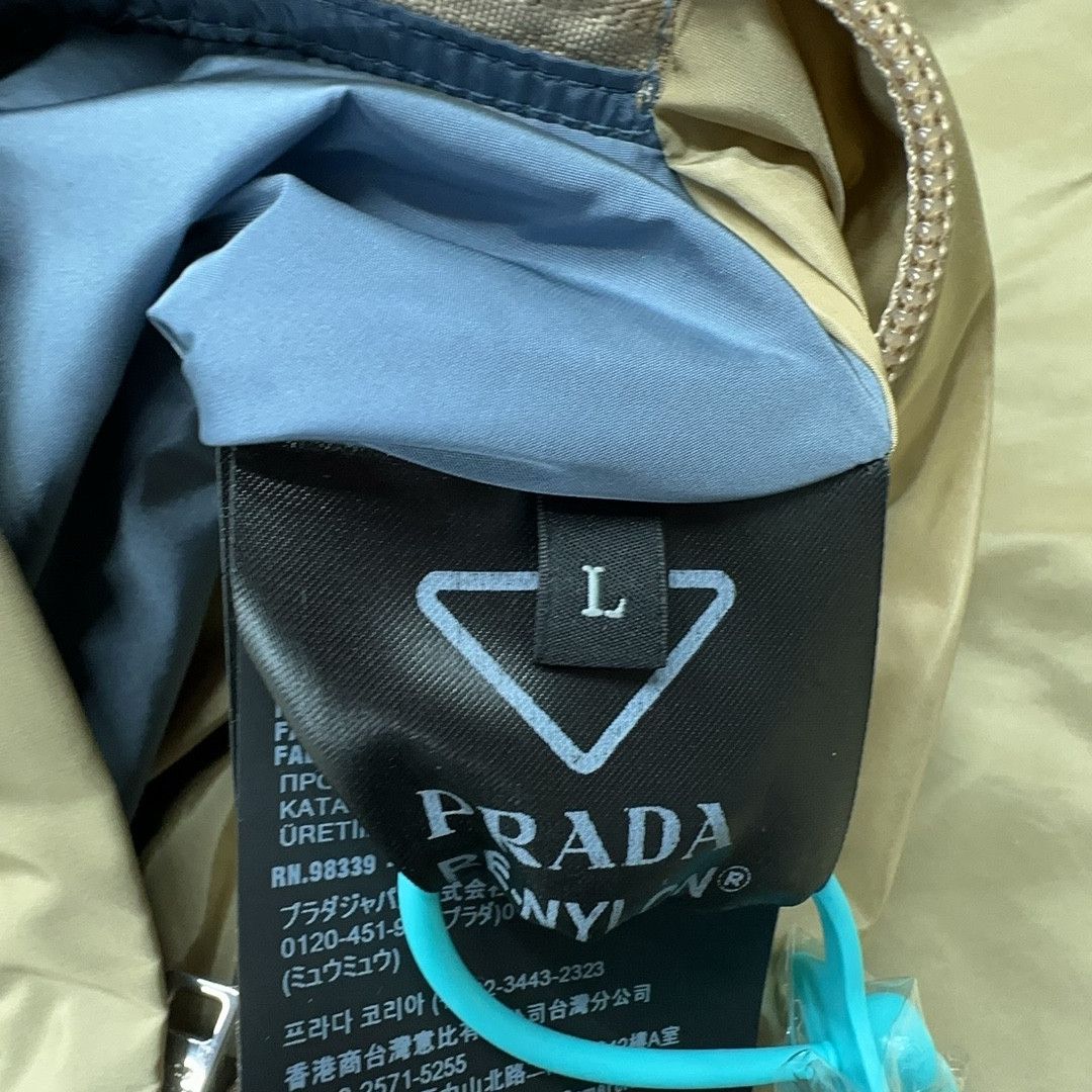Prada Prada Re-Nylon Reversible Hooded Jacket Size L Size US L / EU 52-54 / 3 - 7 Thumbnail