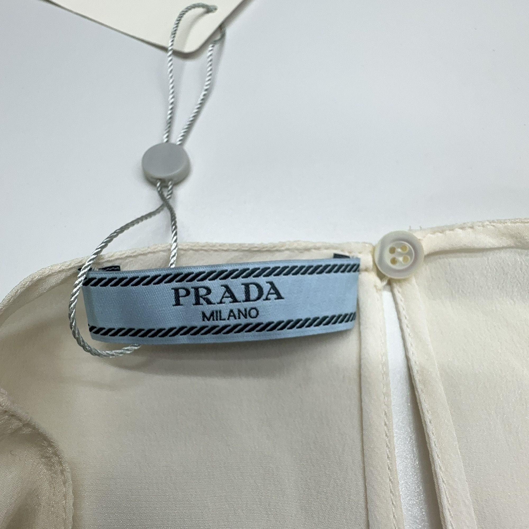Prada Prada Silk Scalloped Sleeveless Blouse Size 38 Size XS / US 0-2 / IT 36-38 - 5 Thumbnail