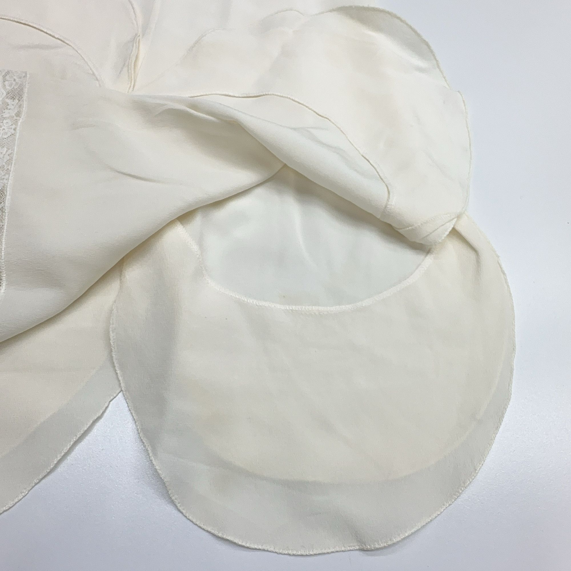 Prada Prada Silk Scalloped Sleeveless Blouse Size 38 Size XS / US 0-2 / IT 36-38 - 11 Thumbnail