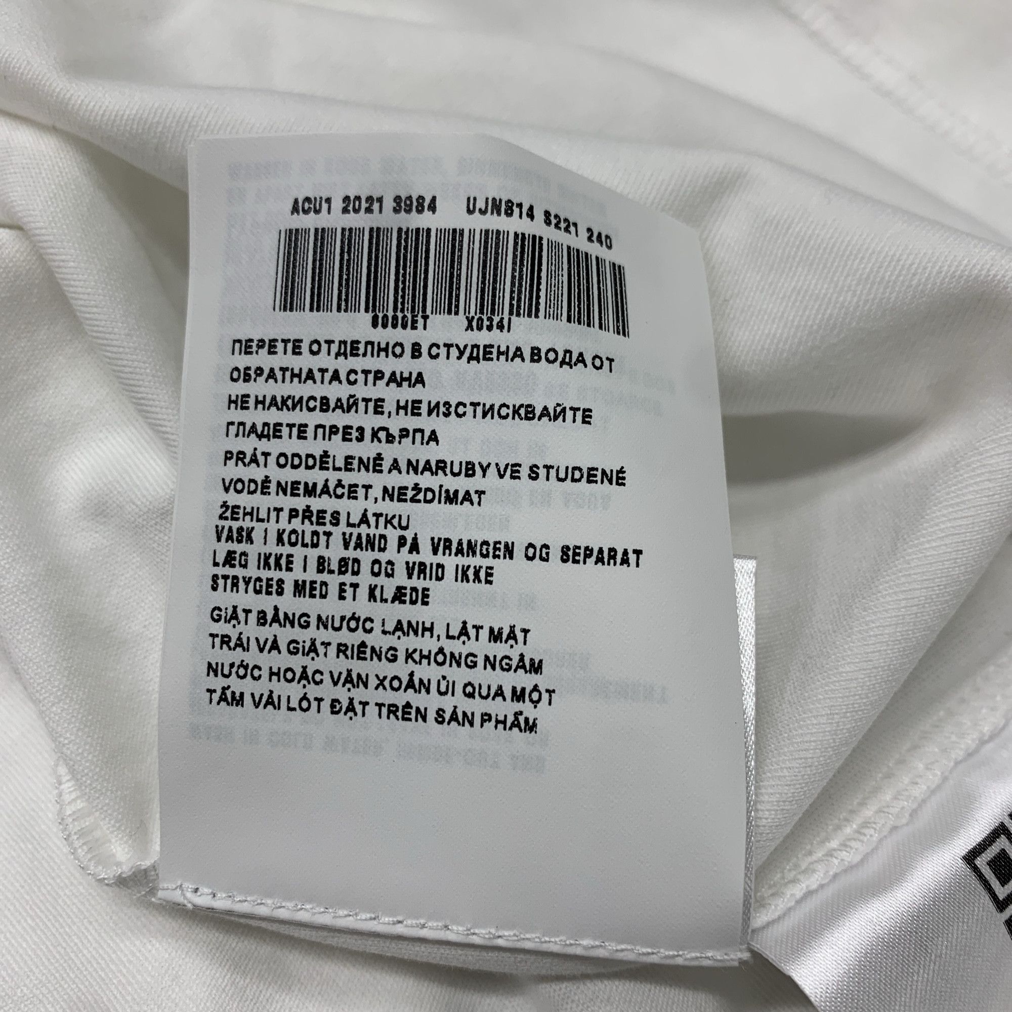 Prada Prada Triangle Logo T-Shirt White Size M Size US M / EU 48-50 / 2 - 4 Thumbnail