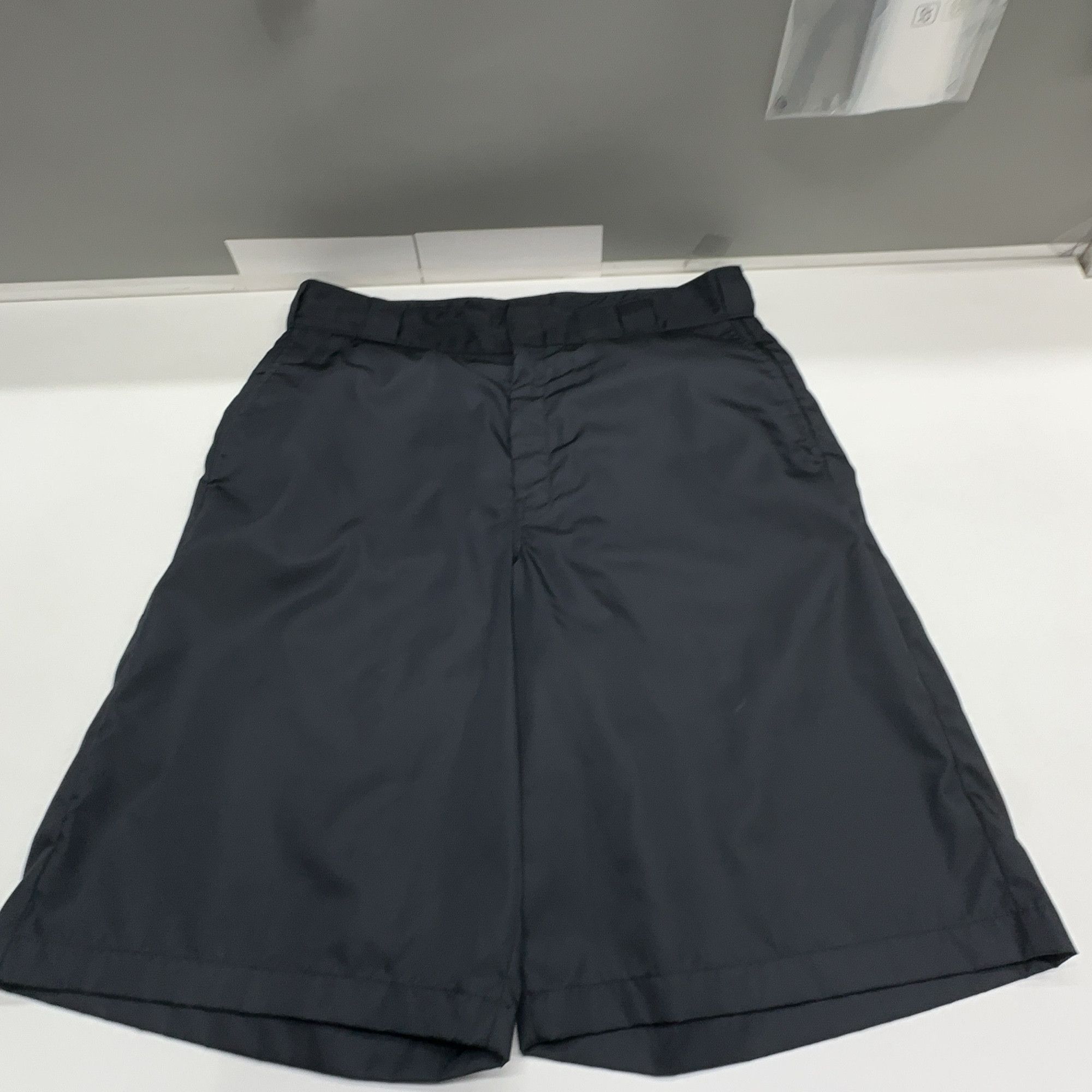 Prada Prada Re-Nylon Shorts Size S Size US 30 / EU 46 - 6 Thumbnail