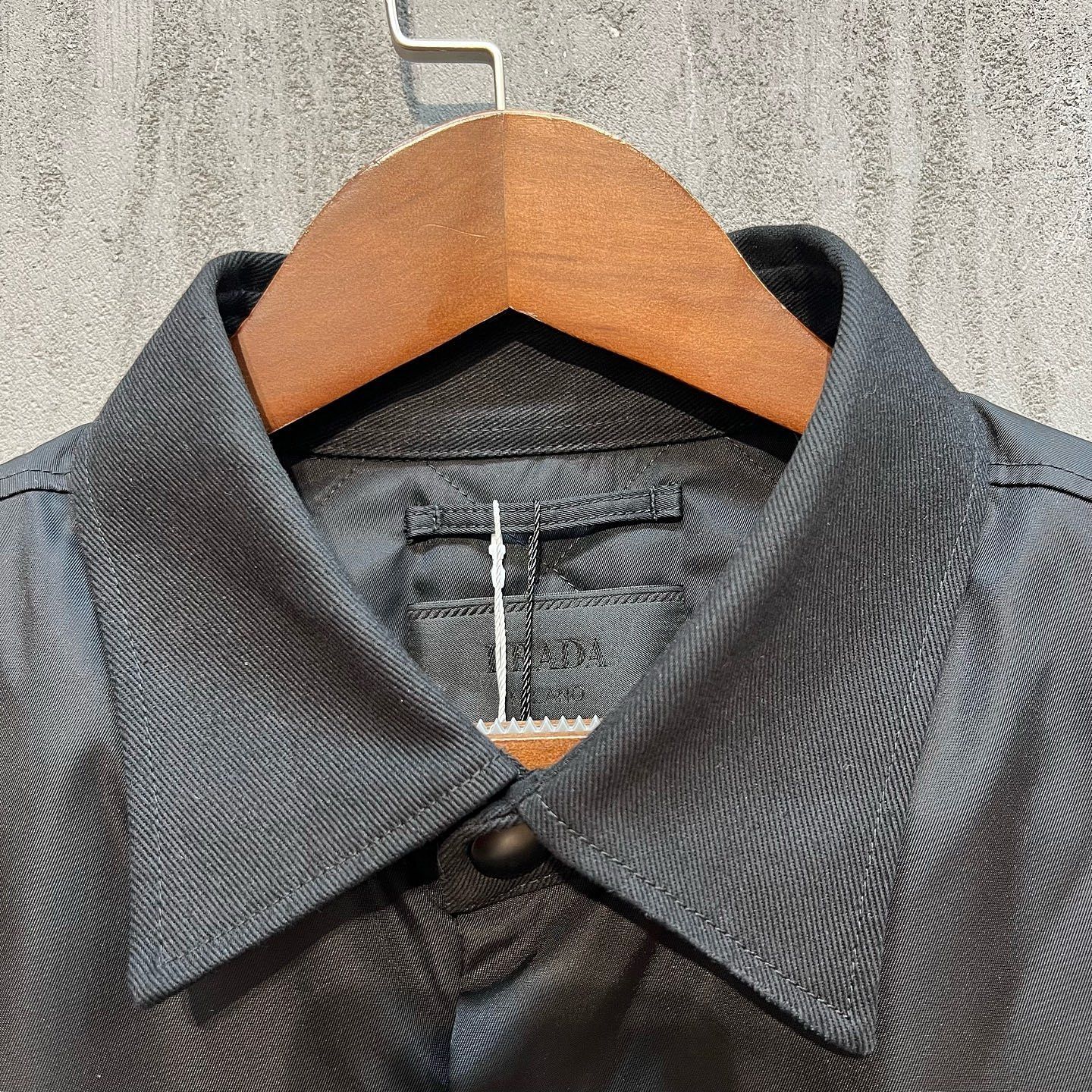 Prada Prada Re-Nylon Logo Jacket Size XL Size US XL / EU 56 / 4 - 6 Thumbnail