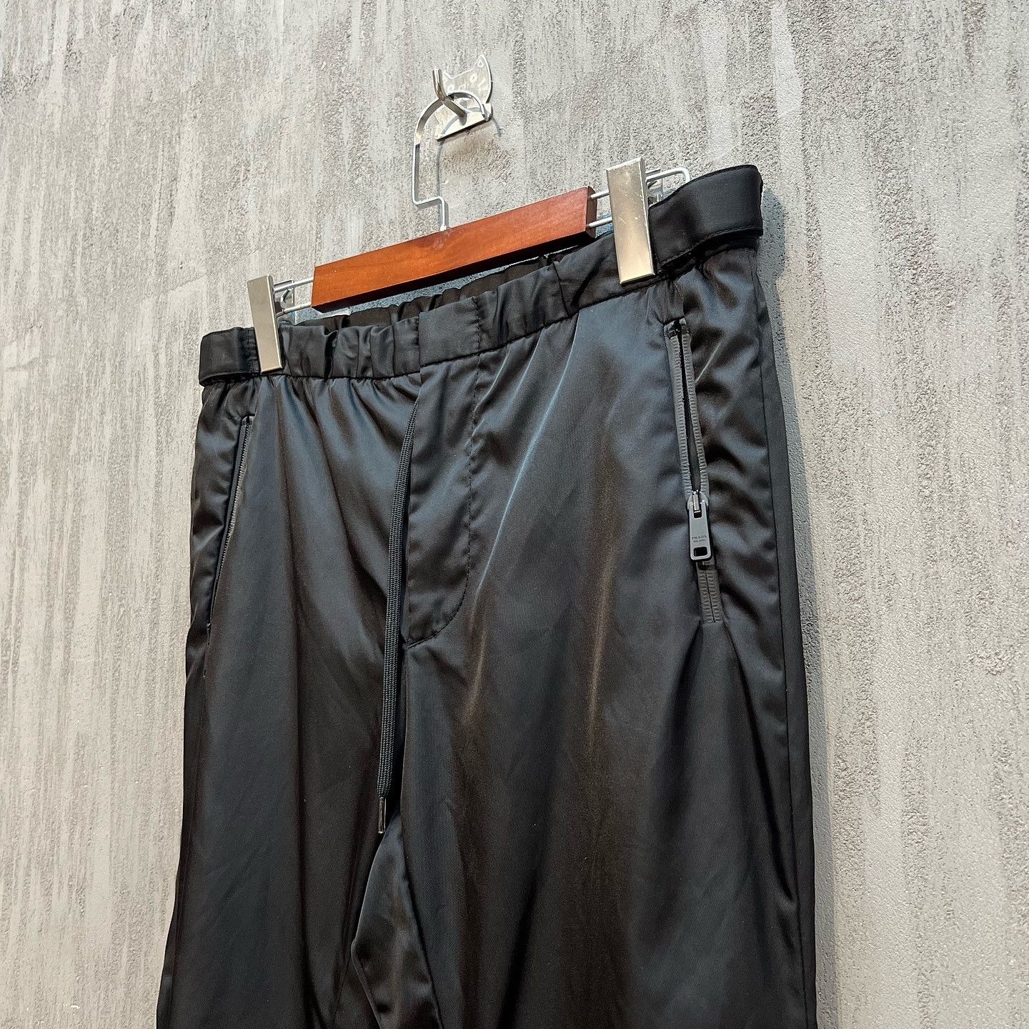 Prada Prada Nylon Joggers Size 46 Size US 30 / EU 46 - 7 Thumbnail