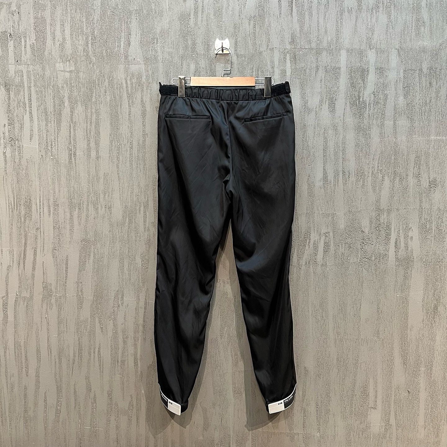 Prada Prada Nylon Joggers Size 46 Size US 30 / EU 46 - 2 Thumbnail