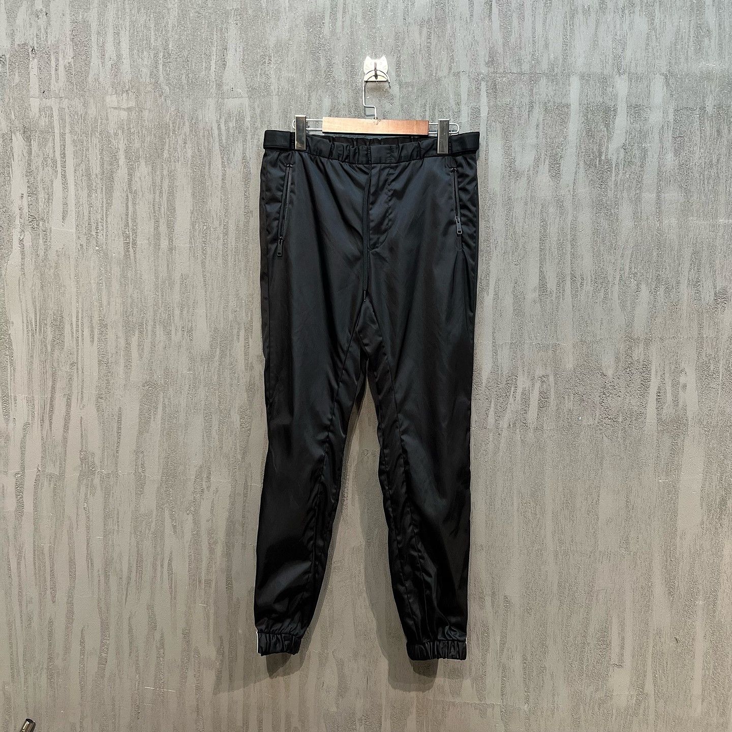 Prada Prada Nylon Joggers Size 46 Size US 30 / EU 46 - 6 Thumbnail