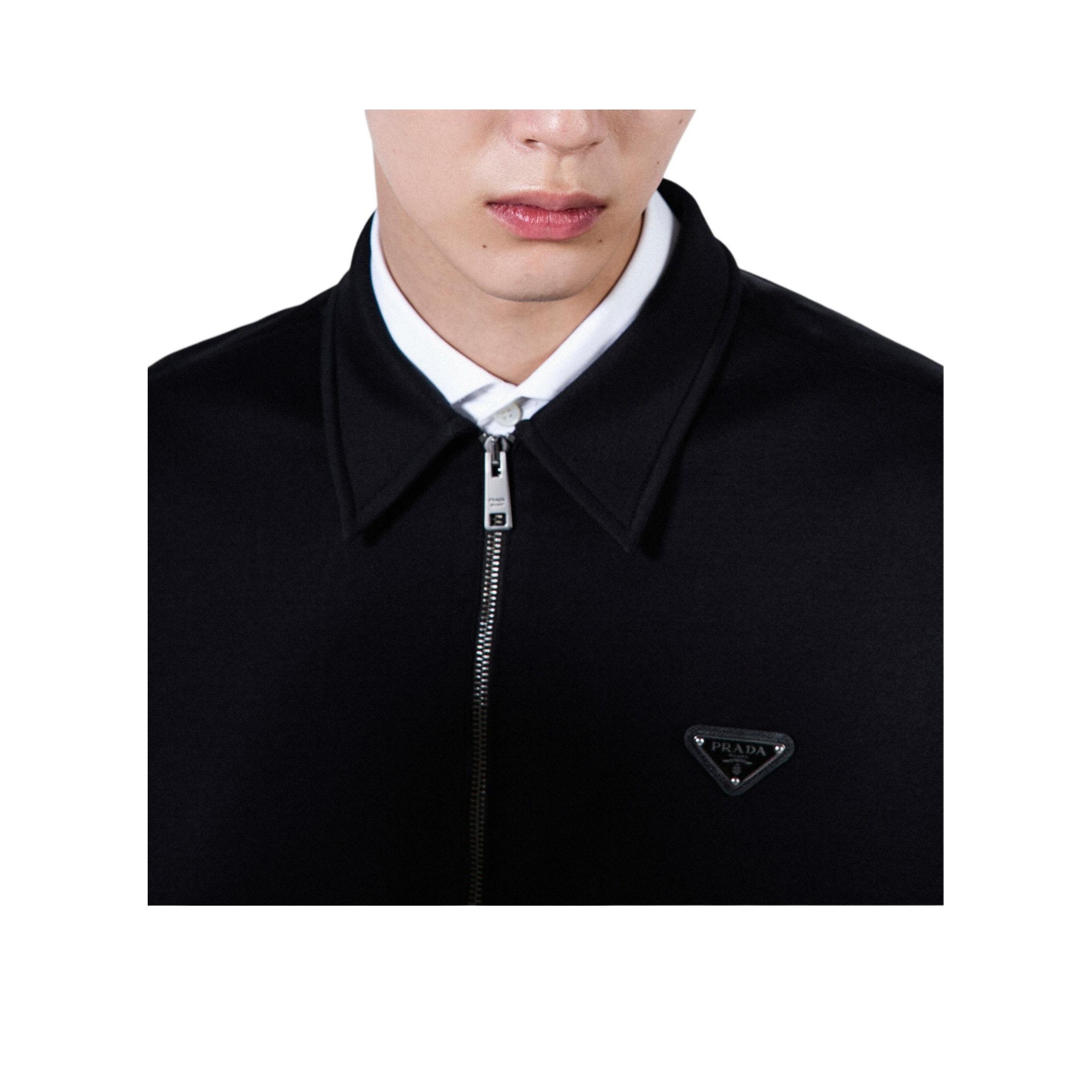 Prada Prada Logo Zip Jacket Black Size L Size US L / EU 52-54 / 3 - 12 Thumbnail
