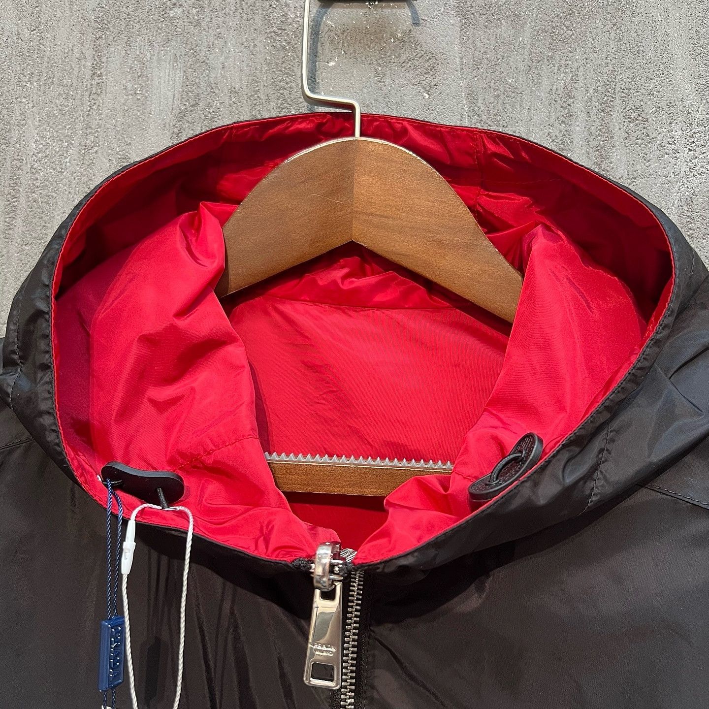 Prada Prada Reversible Re-Nylon Hooded Jacket Size 52 Size US L / EU 52-54 / 3 - 6 Thumbnail