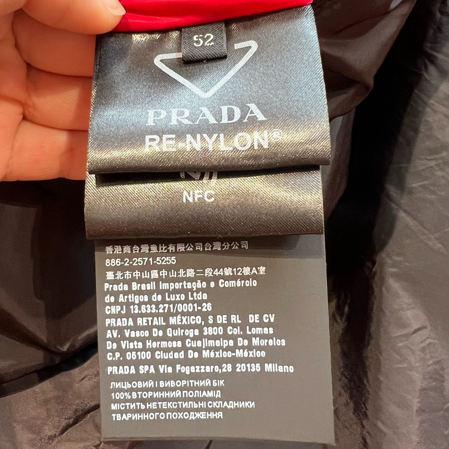 Prada Prada Reversible Re-Nylon Hooded Jacket Size 52 Size US L / EU 52-54 / 3 - 4 Thumbnail