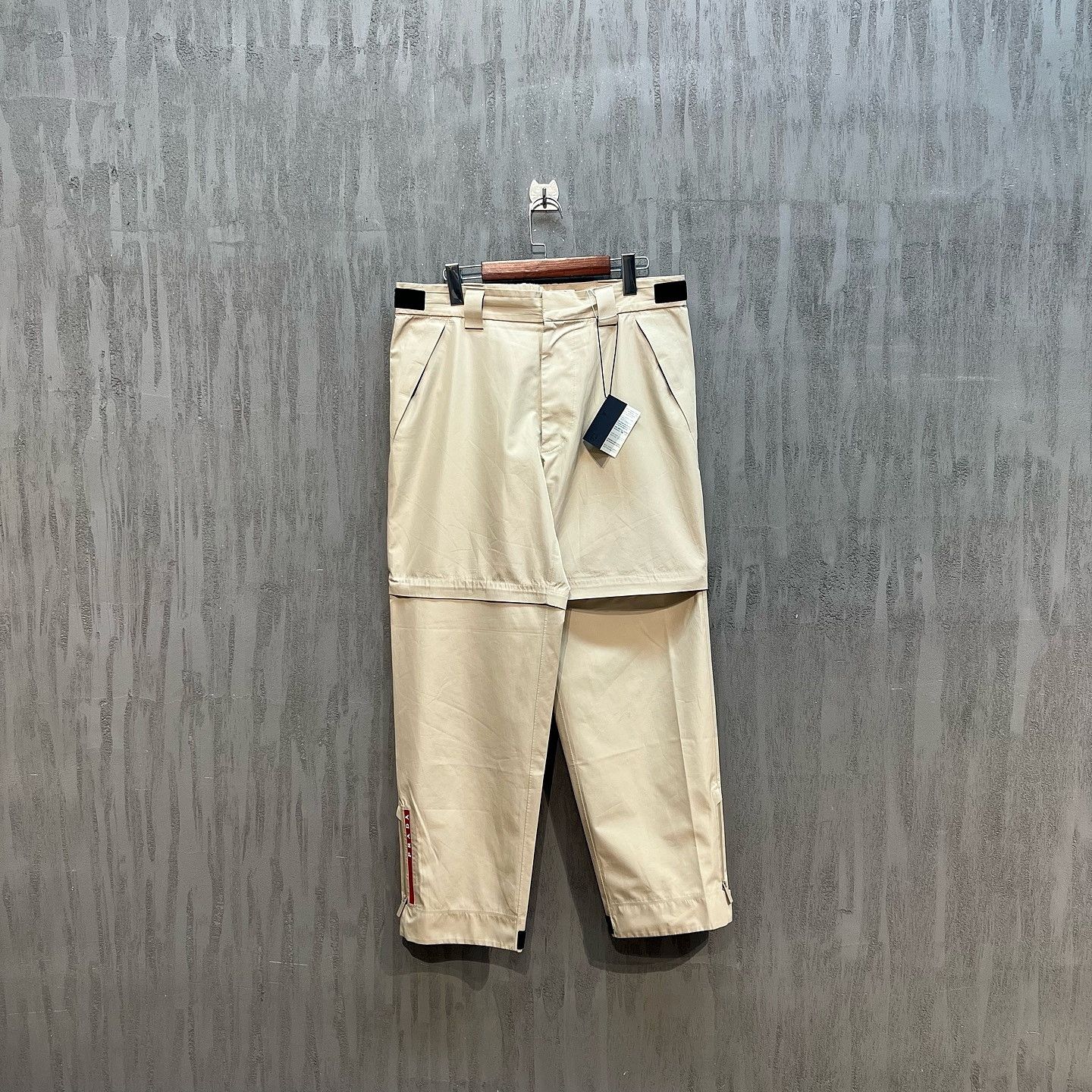 Prada Prada Red Label Logo Technical Trousers Size M Size US 32 / EU 48 - 9 Thumbnail