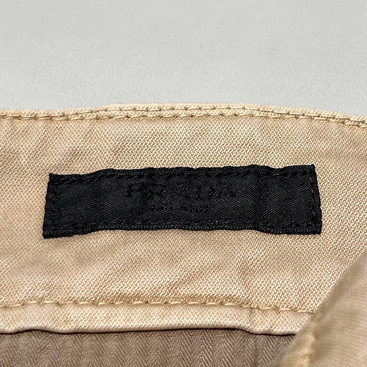 Prada Prada Triangle Logo Cargo Shorts Size L Size US 32 / EU 48 - 3 Thumbnail