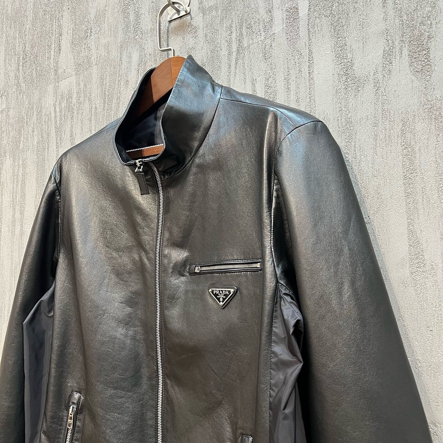 Prada Prada Logo Leather Jacket Size M Size US M / EU 48-50 / 2 - 7 Thumbnail