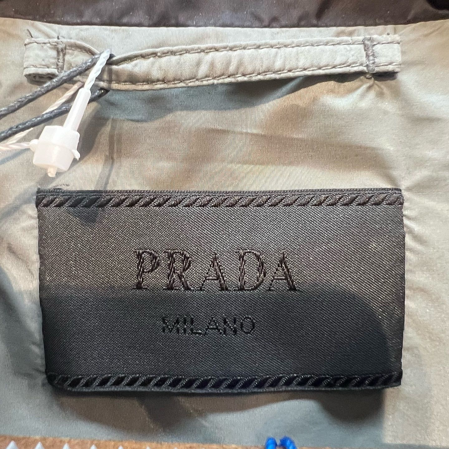 Prada Prada Logo Nylon Zip Jacket Size 54 Size US L / EU 52-54 / 3 - 3 Thumbnail