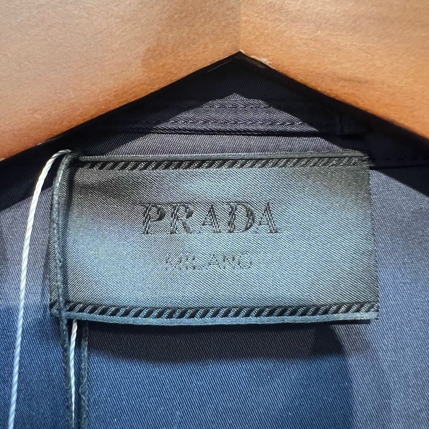Prada Prada Nylon Button-Up Jacket Size L Size US L / EU 52-54 / 3 - 3 Thumbnail