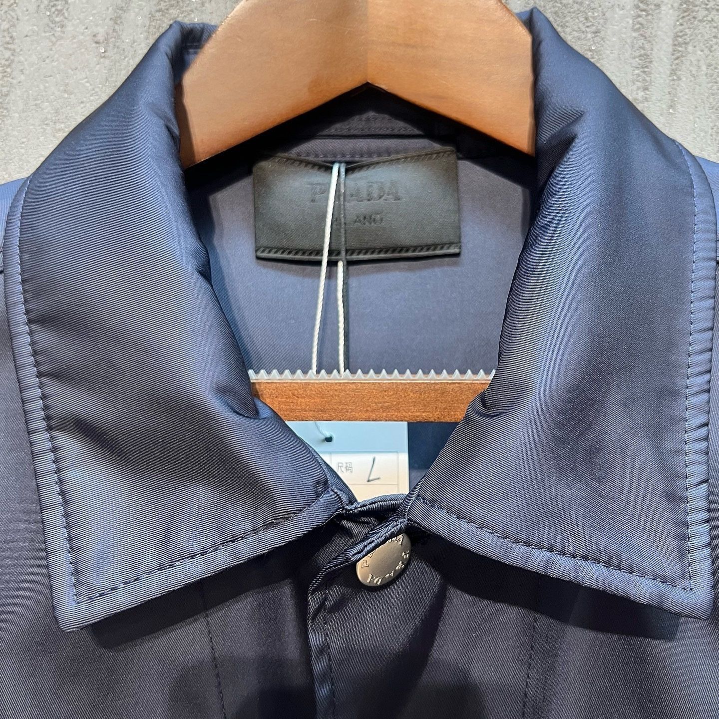 Prada Prada Nylon Button-Up Jacket Size L Size US L / EU 52-54 / 3 - 6 Thumbnail