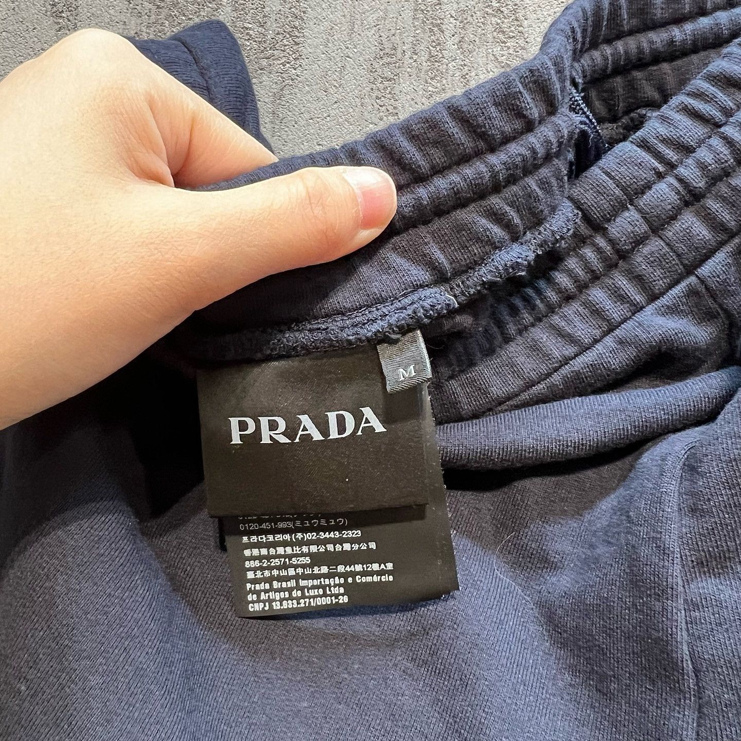 Prada Prada Logo Patch Cotton Shorts Size M Size US 32 / EU 48 - 4 Thumbnail