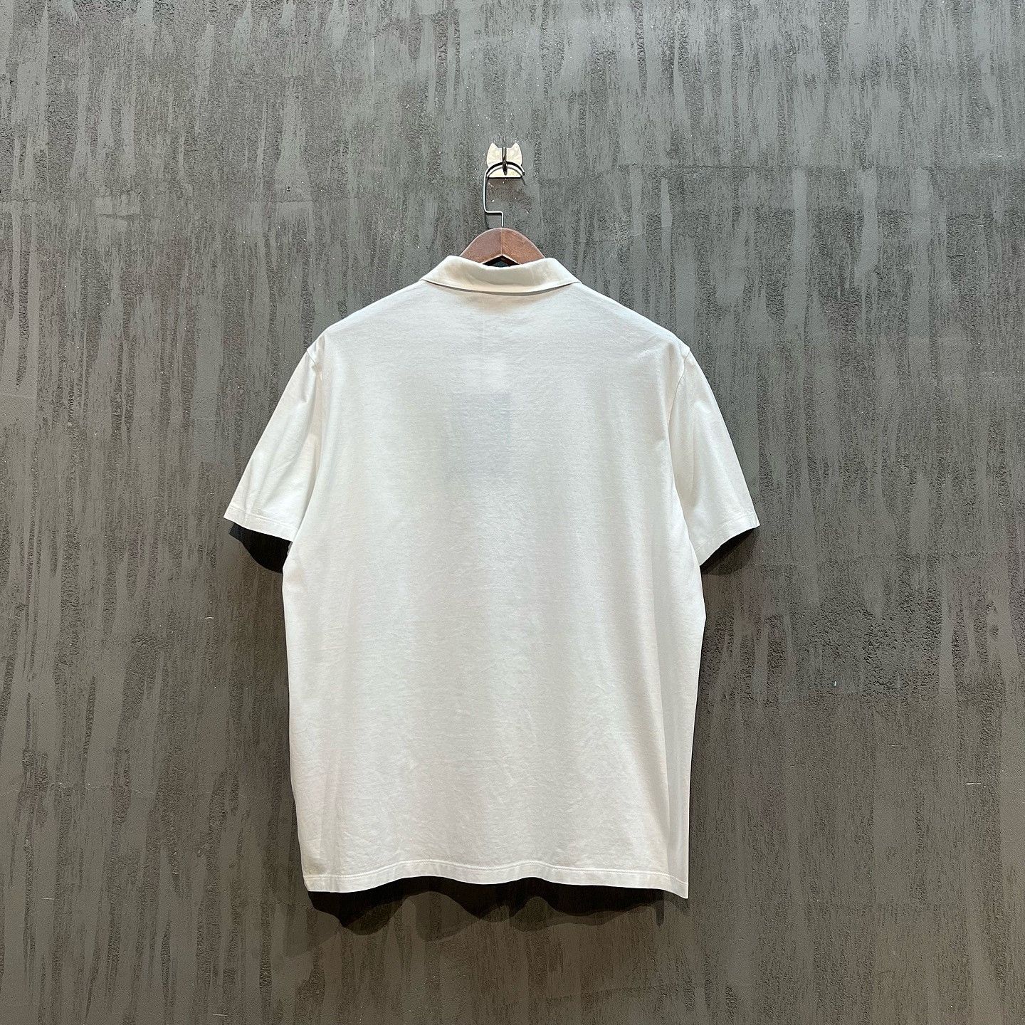 Prada Prada Pocket Logo Polo Shirt White Size XXL Size US XXL / EU 58 / 5 - 2 Thumbnail