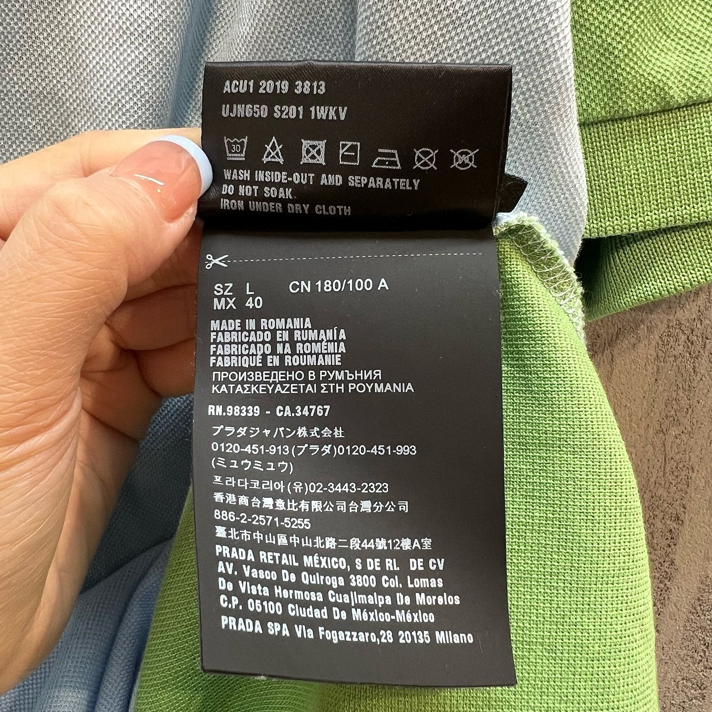 Prada Prada Colorblock Polo Shirt Size L Size US L / EU 52-54 / 3 - 4 Thumbnail