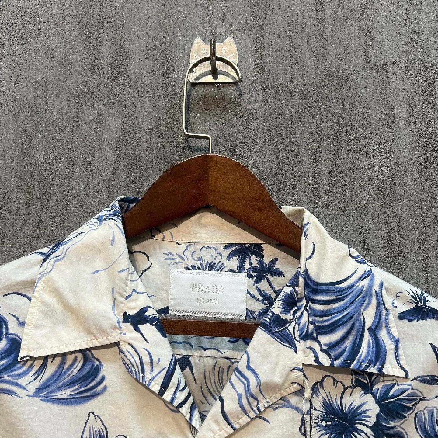 Prada Prada Floral Wave Print Shirt Size XL Size US XL / EU 56 / 4 - 6 Thumbnail