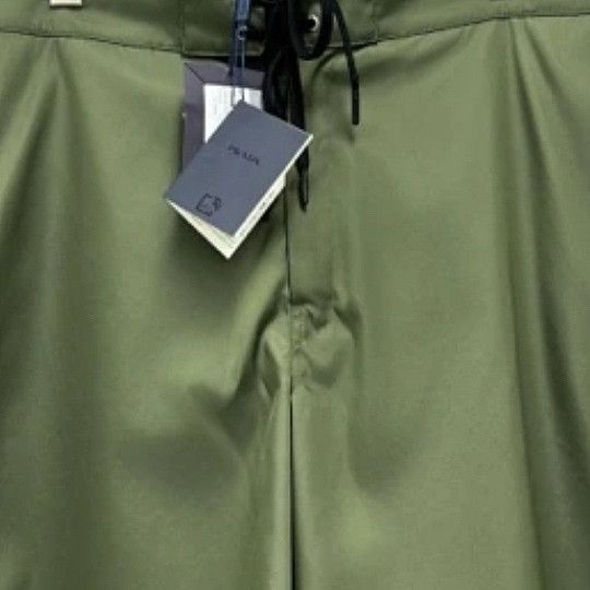 Prada Prada Gabardine Nylon Shorts Size 34 Size US 34 / EU 50 - 5 Thumbnail