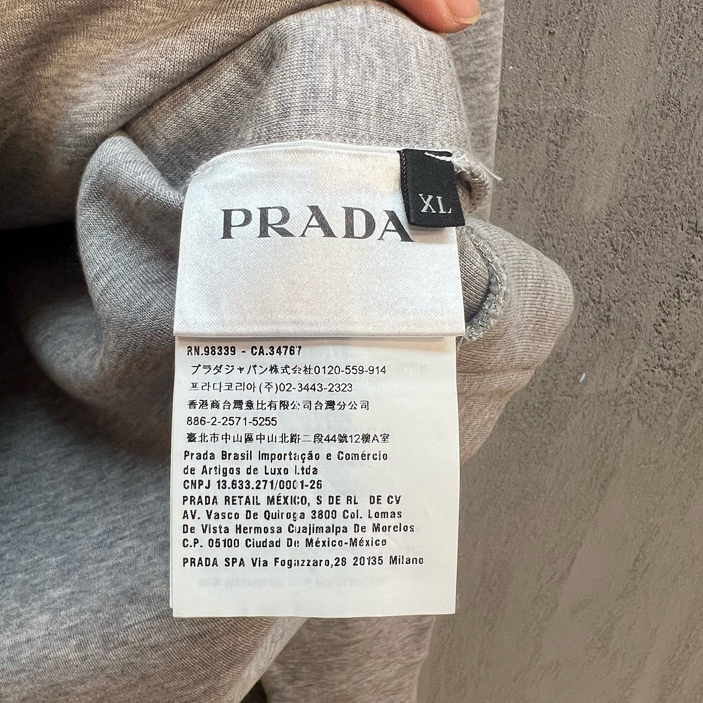 Prada Prada Graphic Sweatshirt Size XL Size US XL / EU 56 / 4 - 4 Thumbnail