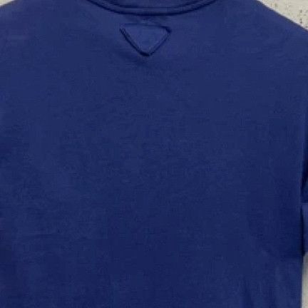 Prada Prada Triangle Logo Pocket T-Shirt Size S Size US S / EU 44-46 / 1 - 5 Thumbnail