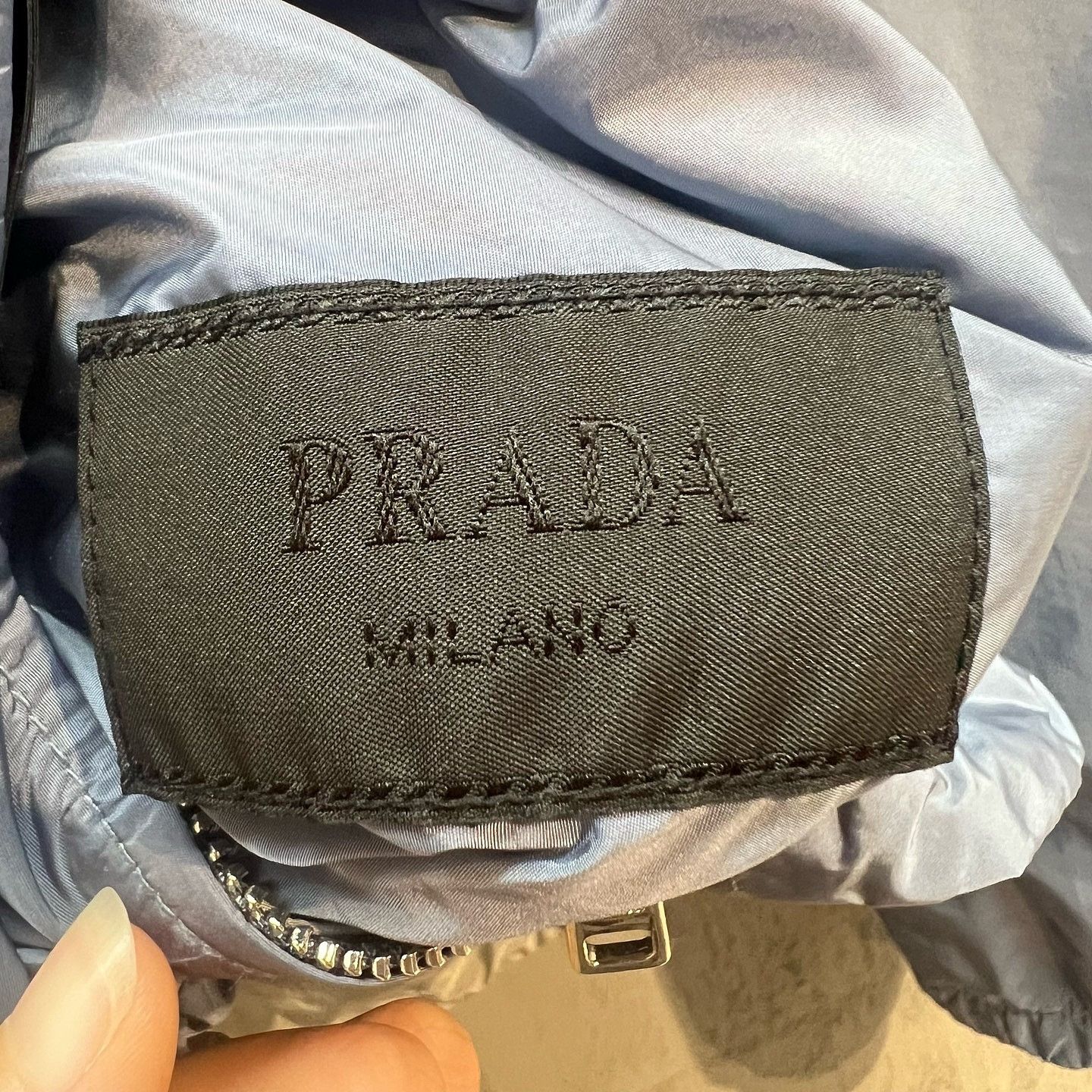 Prada Prada Logo Patch Hooded Light Jacket Size L Size US L / EU 52-54 / 3 - 3 Thumbnail