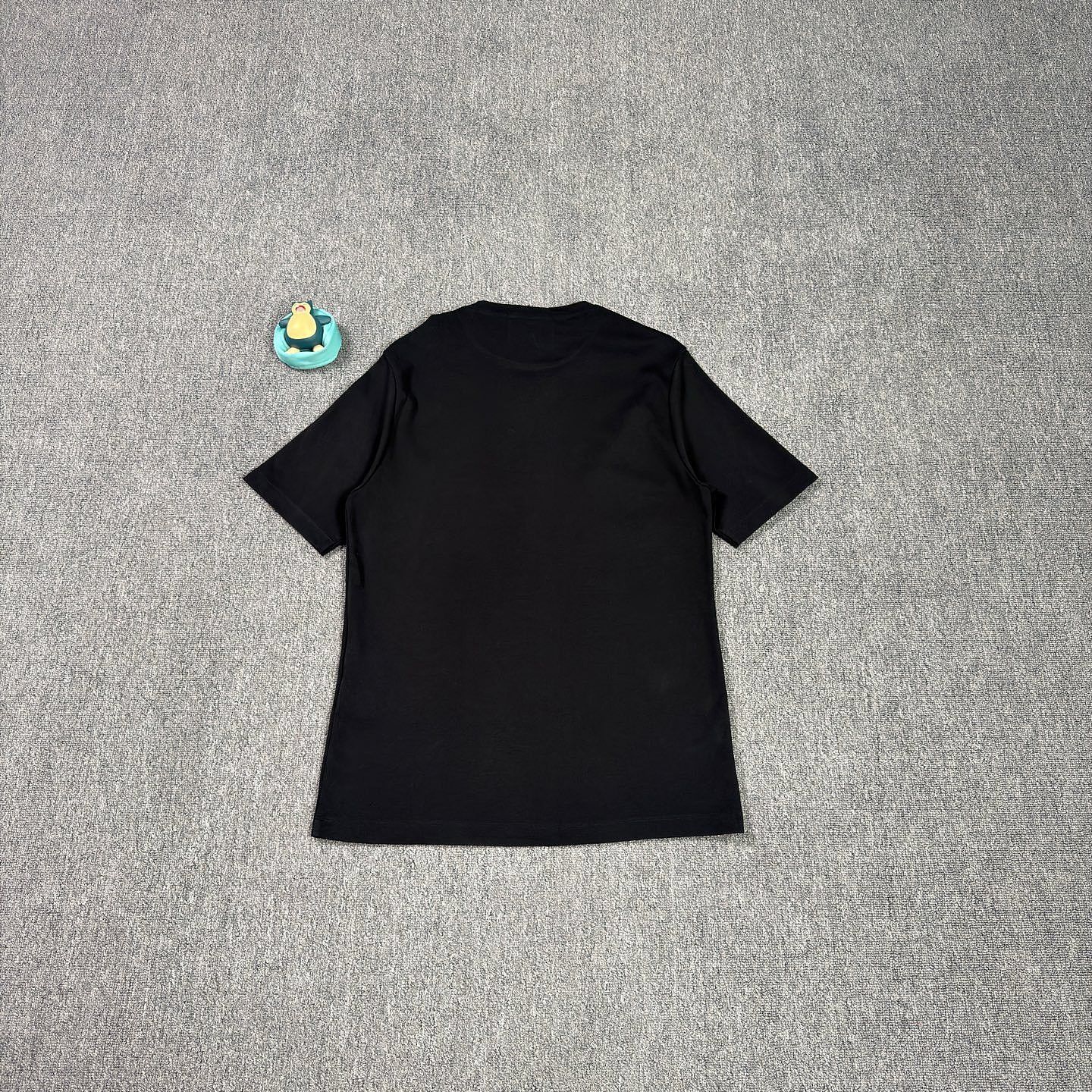 Prada Prada Enamel Logo T-Shirt Size S Size US S / EU 44-46 / 1 - 2 Thumbnail