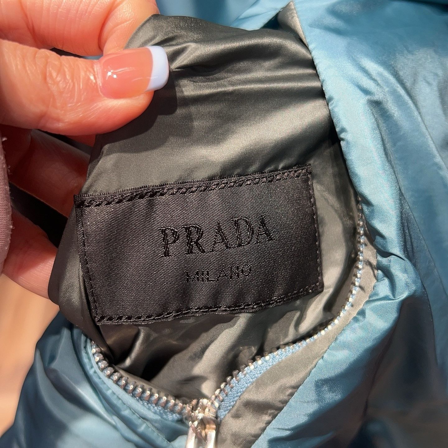 Prada Prada Reversible Logo Jacket Size M Size US M / EU 48-50 / 2 - 3 Thumbnail