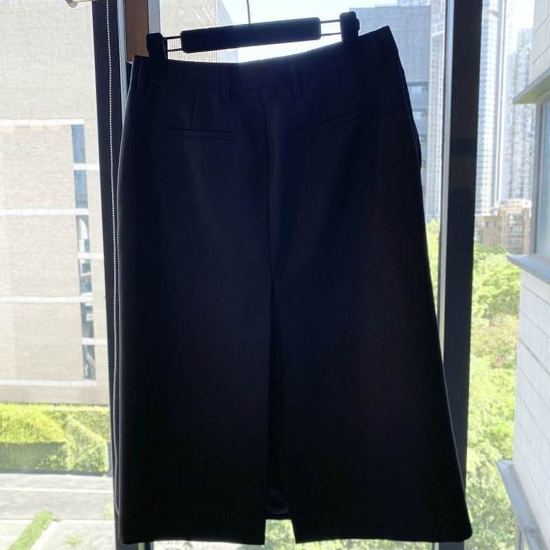 Prada Prada Mohair Wool Blend Midi Skirt Size 40 Size 27" / US 4 / IT 40 - 2 Thumbnail