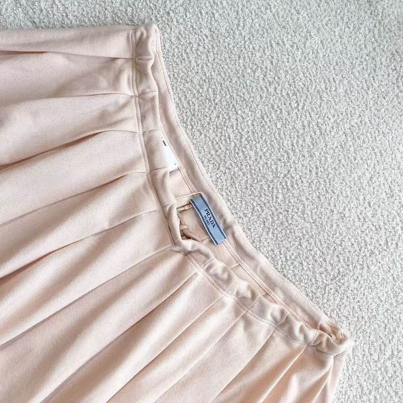 Prada Prada Pink Pleated Skirt Size 38 Size 26" / US 2 / IT 38 - 3 Thumbnail