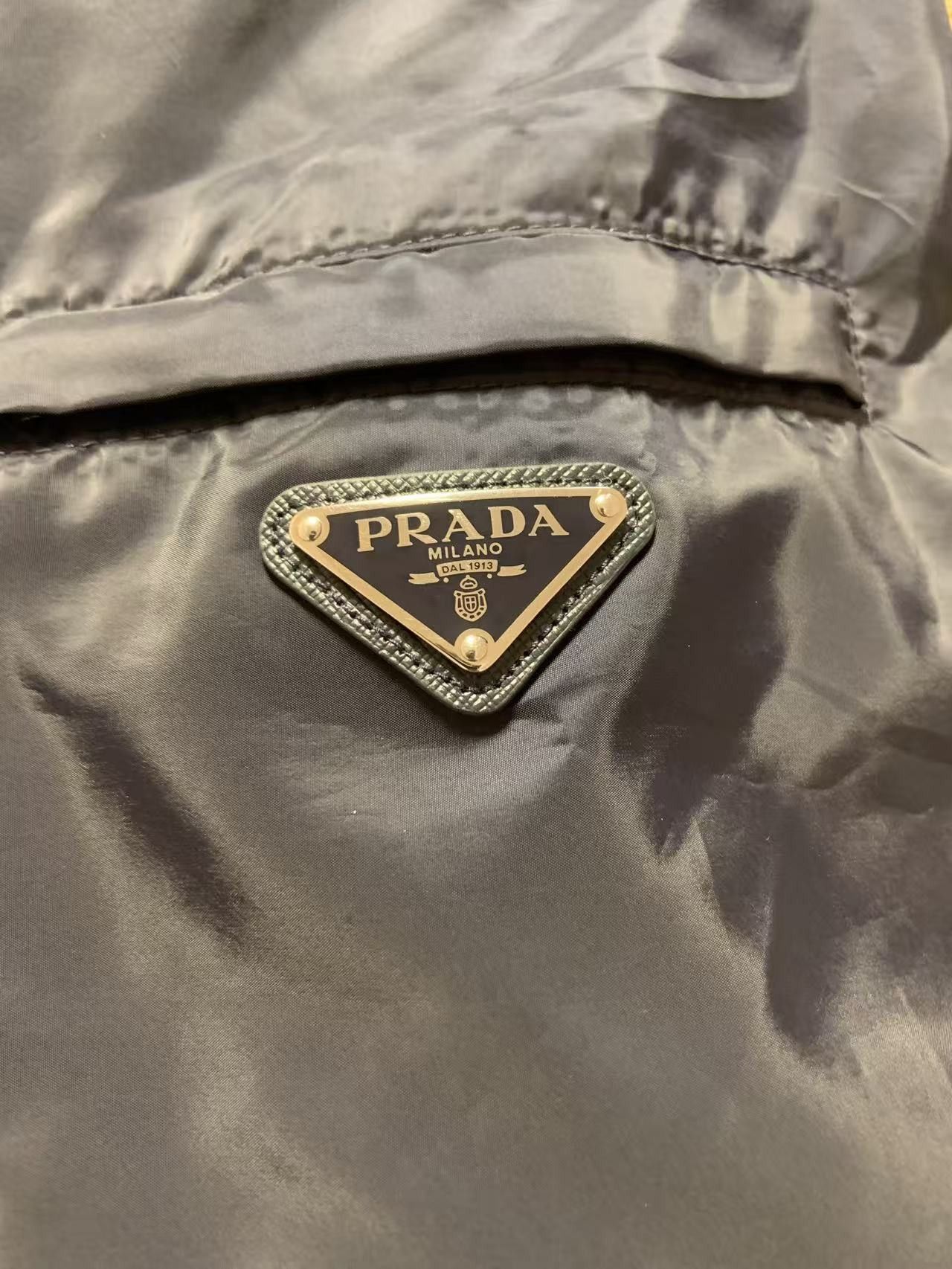 Prada Prada Triangle Logo Windbreaker Size XXL Size US XXL / EU 58 / 5 - 8 Thumbnail