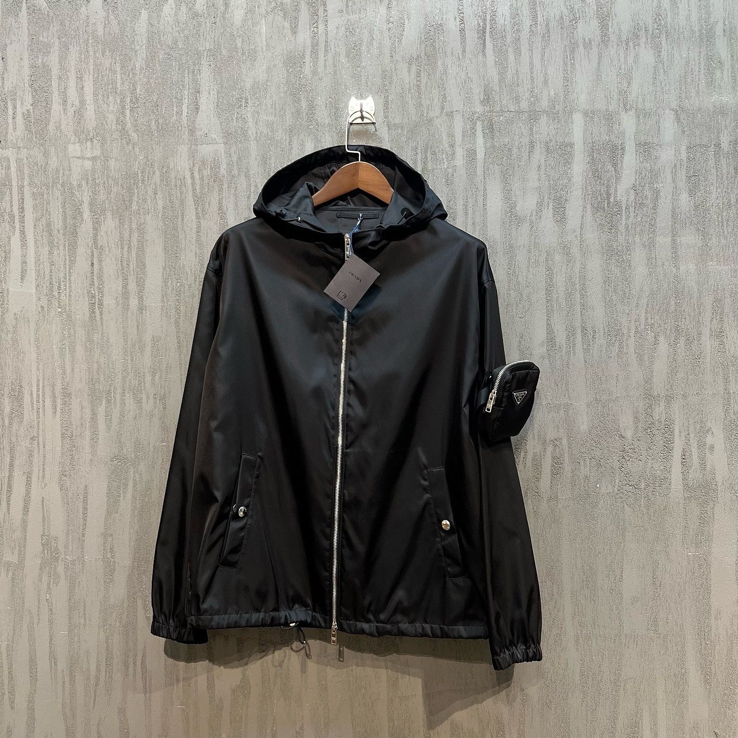 Prada Prada Re-Nylon Hooded Jacket Size L Size US L / EU 52-54 / 3 - 5 Thumbnail