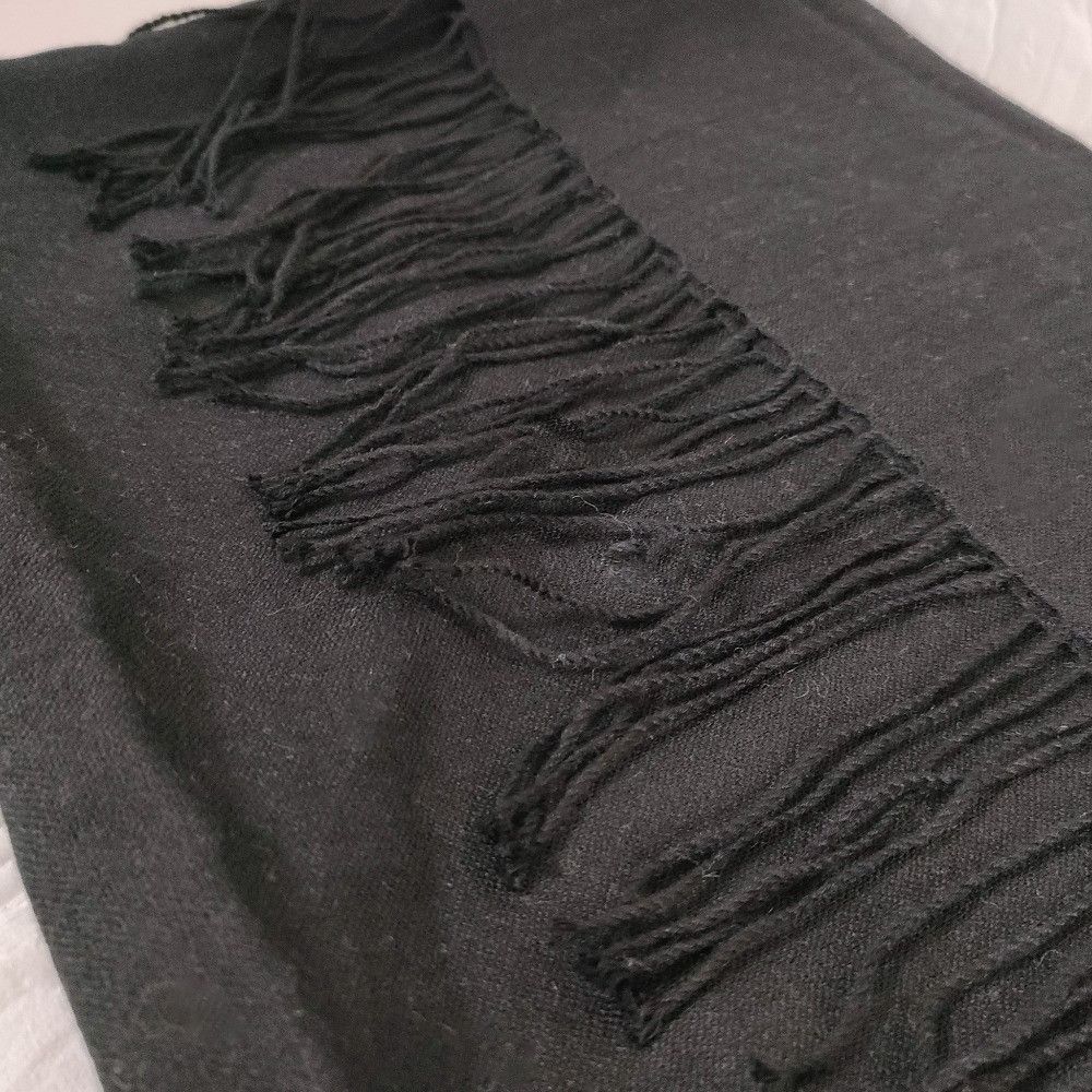 Givenchy Givenchy Givenchy Cashmere Fringe Scarf Textile Scarf DUTY FREE for USA Size ONE SIZE - 2 Thumbnail