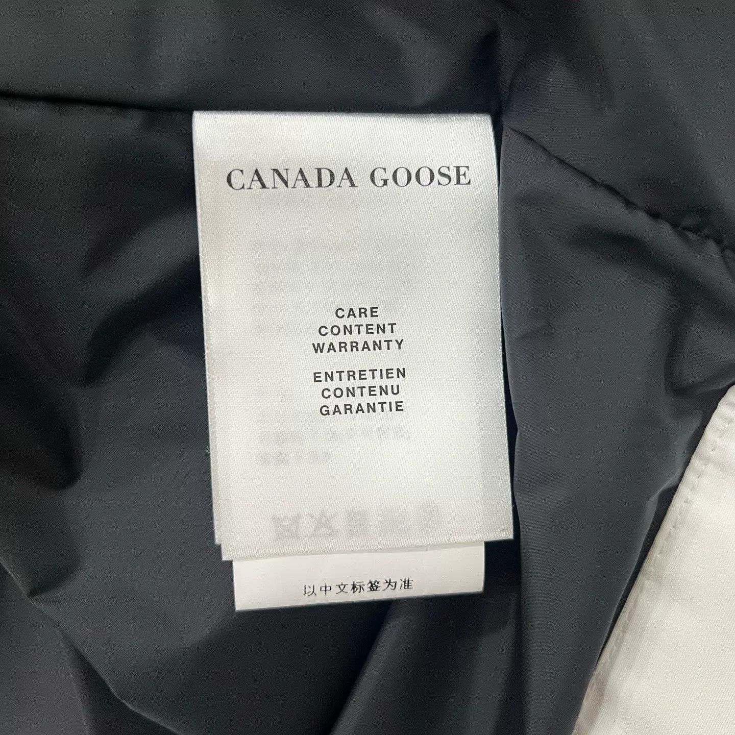 Canada Goose Canada Goose White Down Vest L Size US L / EU 52-54 / 3 - 6 Thumbnail