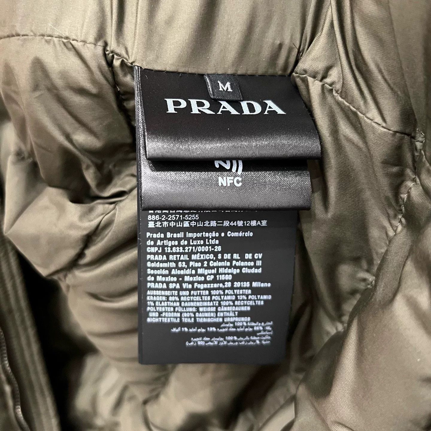 Prada Prada 2024 Triangle Logo Down Jacket Size US M / EU 48-50 / 2 - 6 Thumbnail