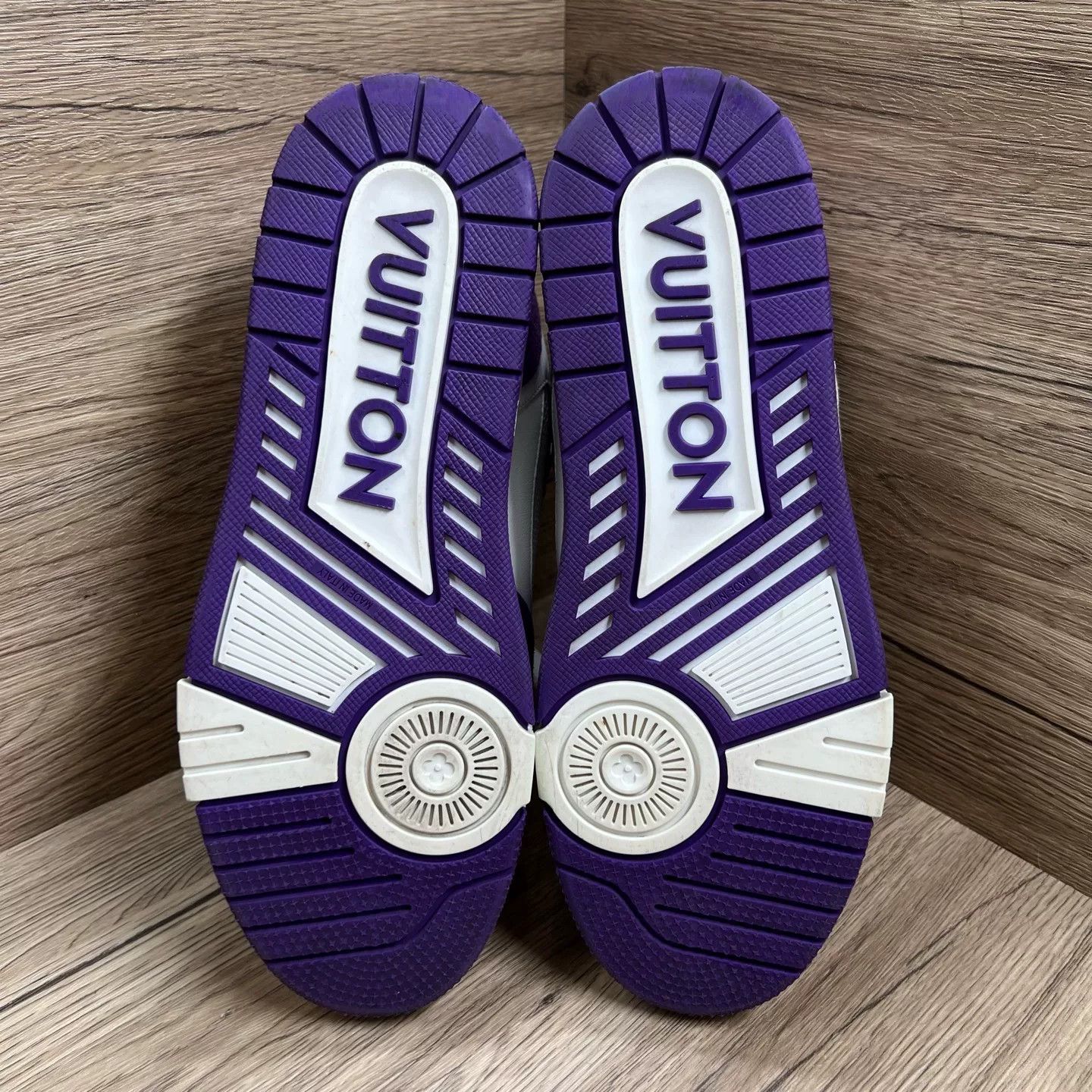 Louis Vuitton Louis Vuitton Trainer White Purple Velcro Sneakers Size US 8.5 / EU 41-42 - 6 Thumbnail