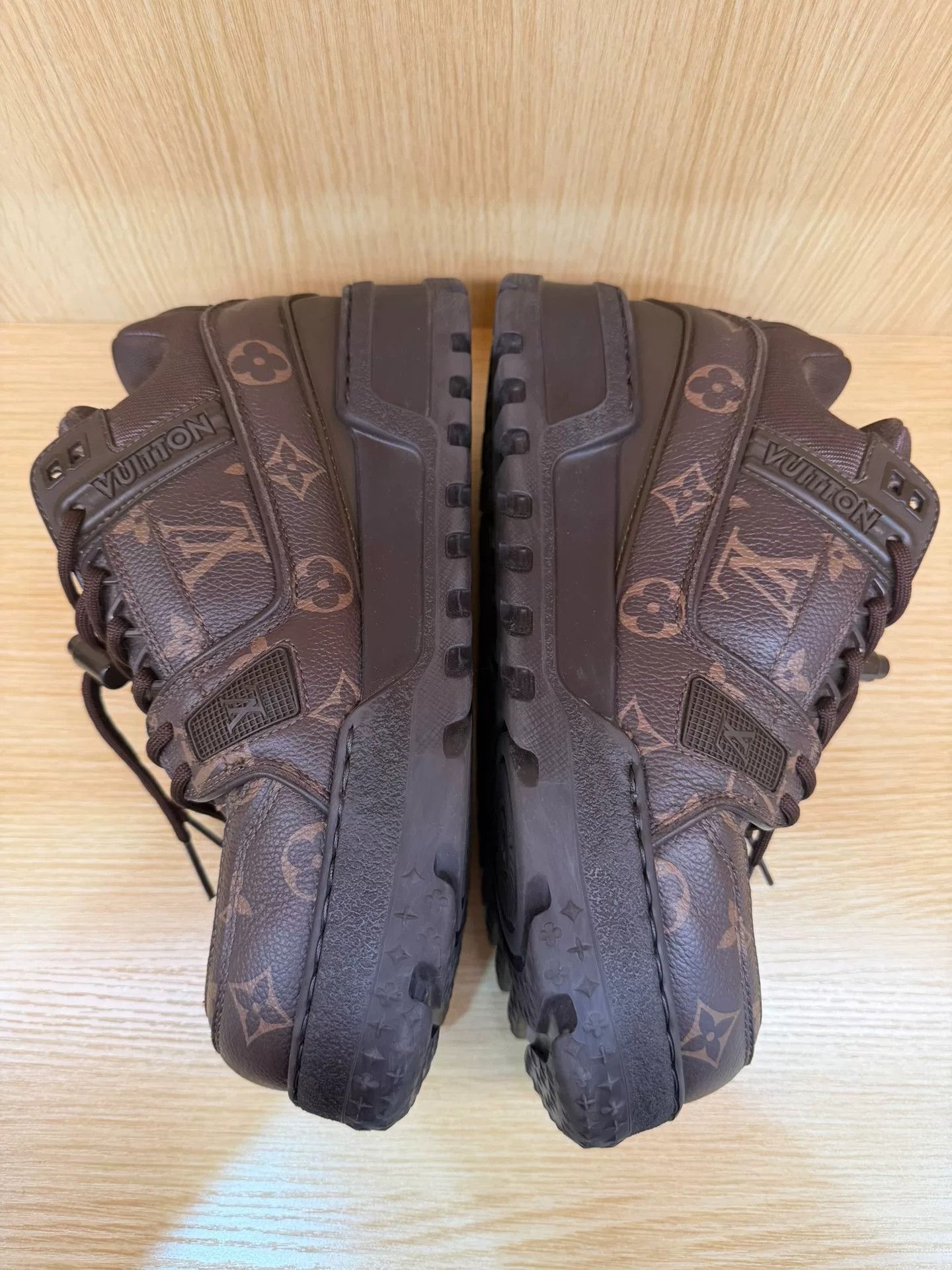 Louis Vuitton Louis Vuitton Classic Monogram Shoes Size US 6.5 / EU 39-40 - 4 Thumbnail