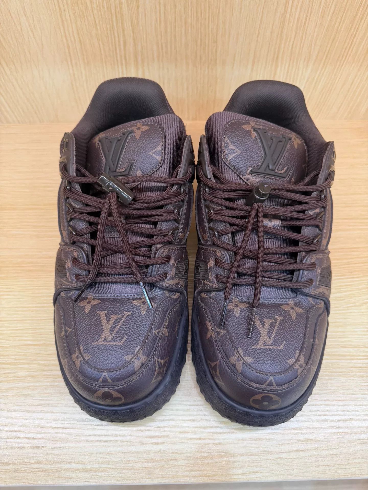 Louis Vuitton Louis Vuitton Classic Monogram Shoes Size US 6.5 / EU 39-40 - 2 Thumbnail