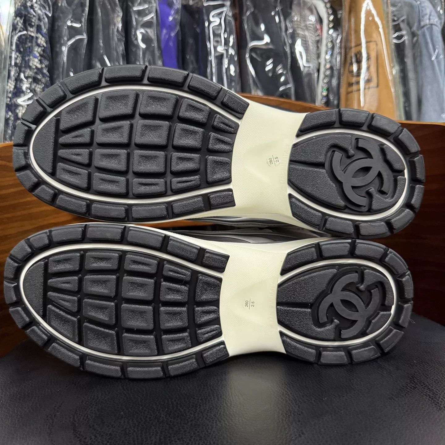 Chanel Chanel Silver Sneakers Size US 9 / EU 42 - 8 Thumbnail