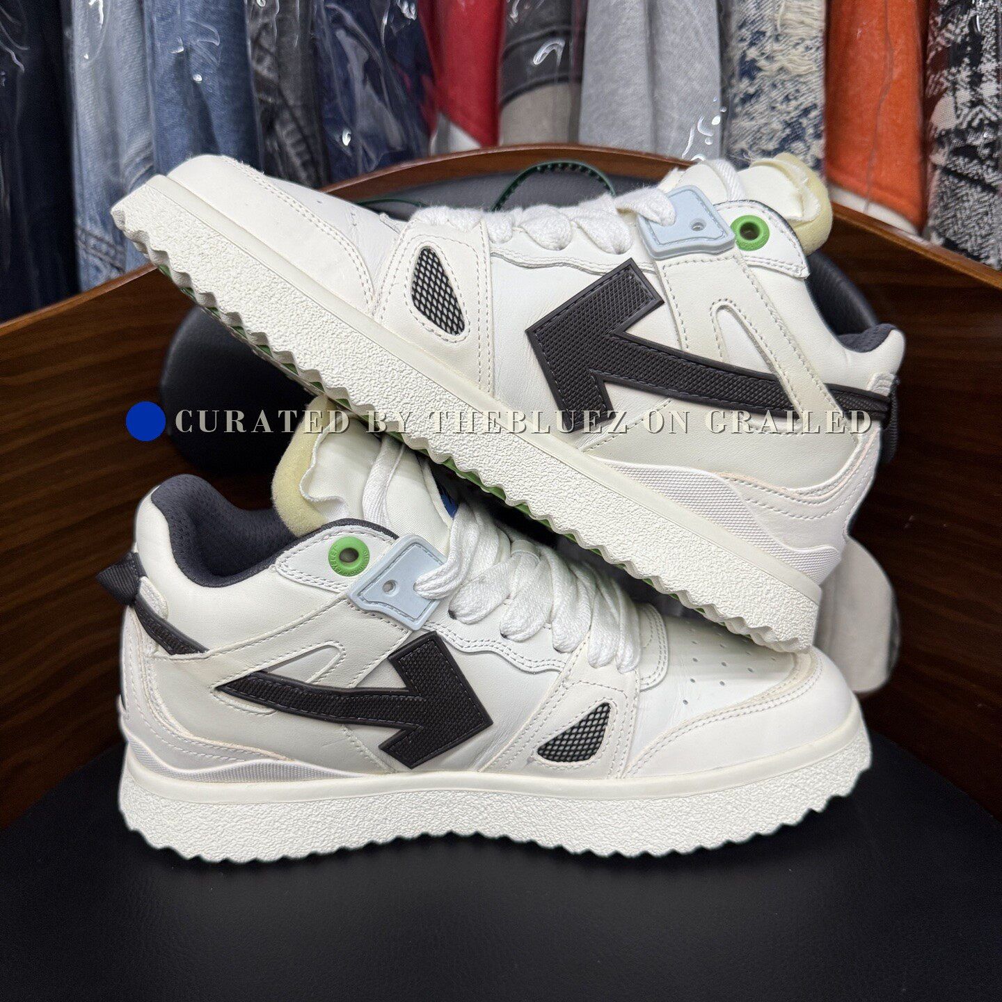 Off-White Off White OW Arrow Shoulder Size US 7 / EU 40 - 7 Thumbnail