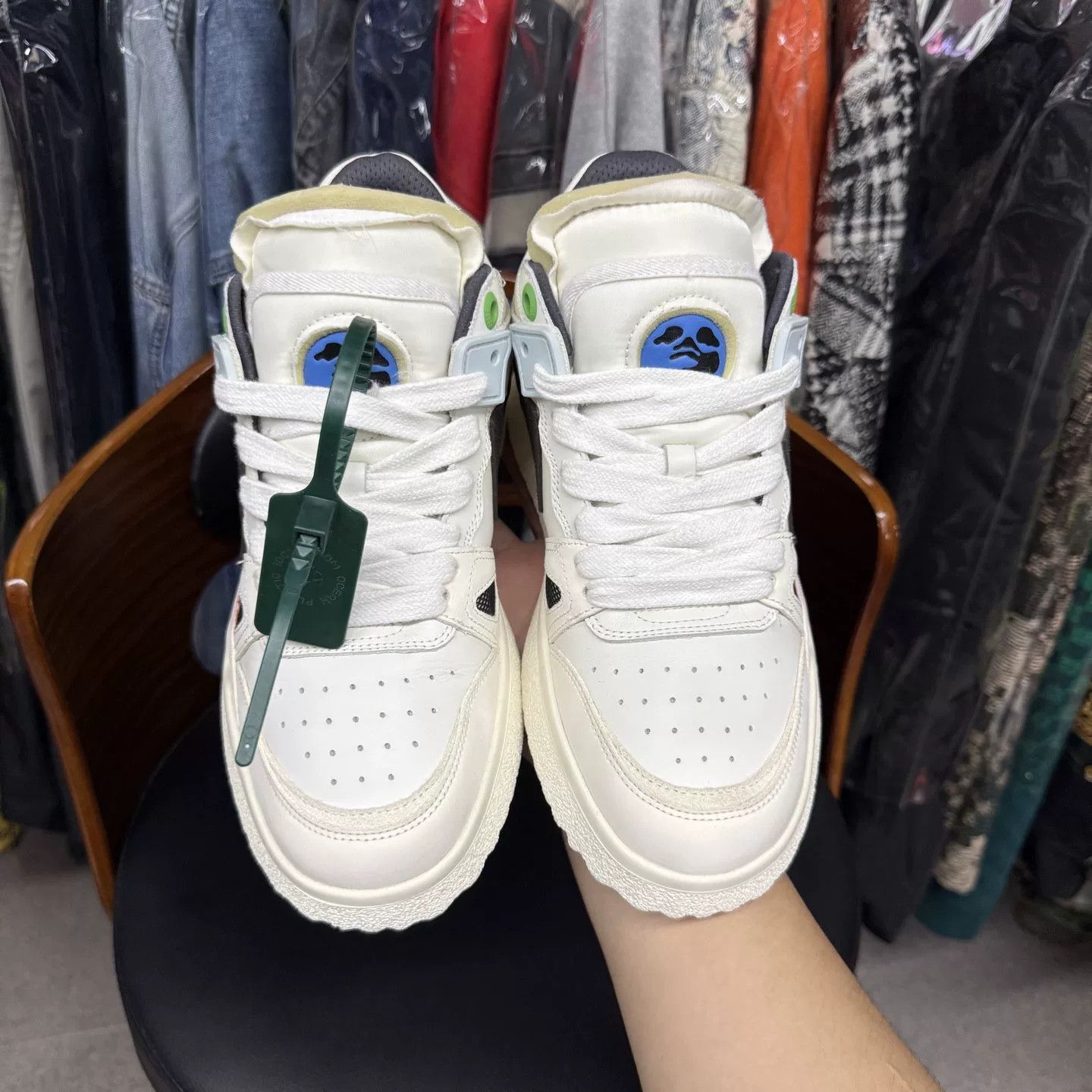 Off-White Off White OW Arrow Shoulder Size US 7 / EU 40 - 5 Thumbnail