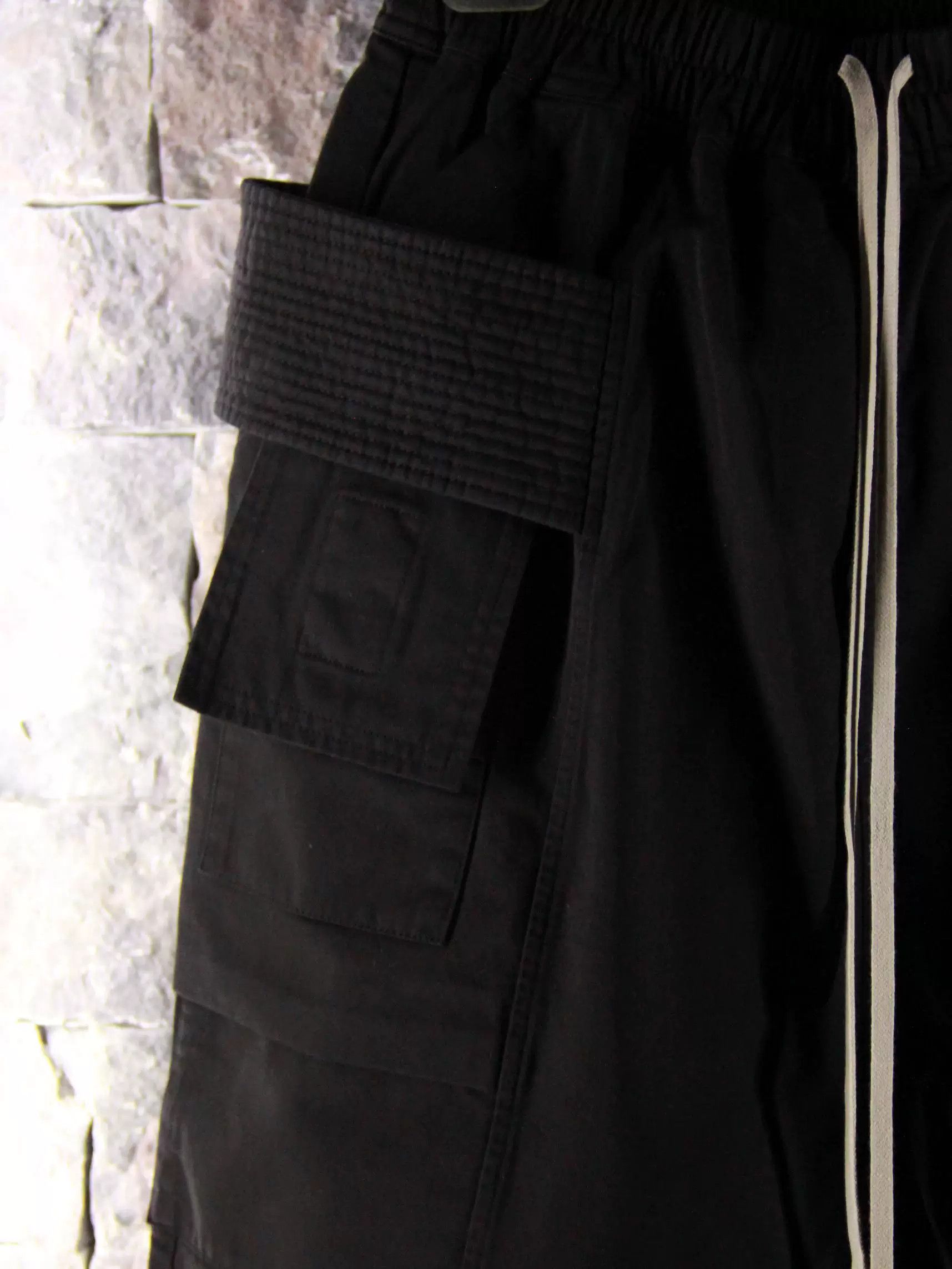 Rick Owens Rick Owens Black Shorts Men 34 Size US 34 / EU 50 - 4 Thumbnail
