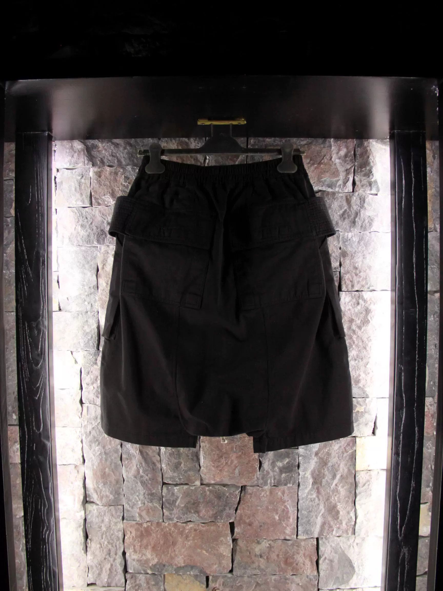 Rick Owens Rick Owens Black Shorts Men 34 Size US 34 / EU 50 - 2 Thumbnail