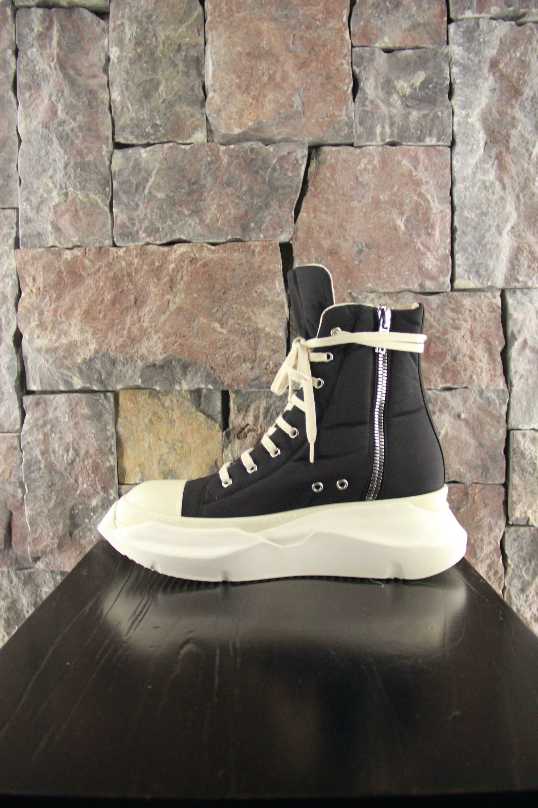 Rick Owens Rick Owens White Hitop Sneakers Men 8 Size US 8 / EU 41 - 2 Thumbnail