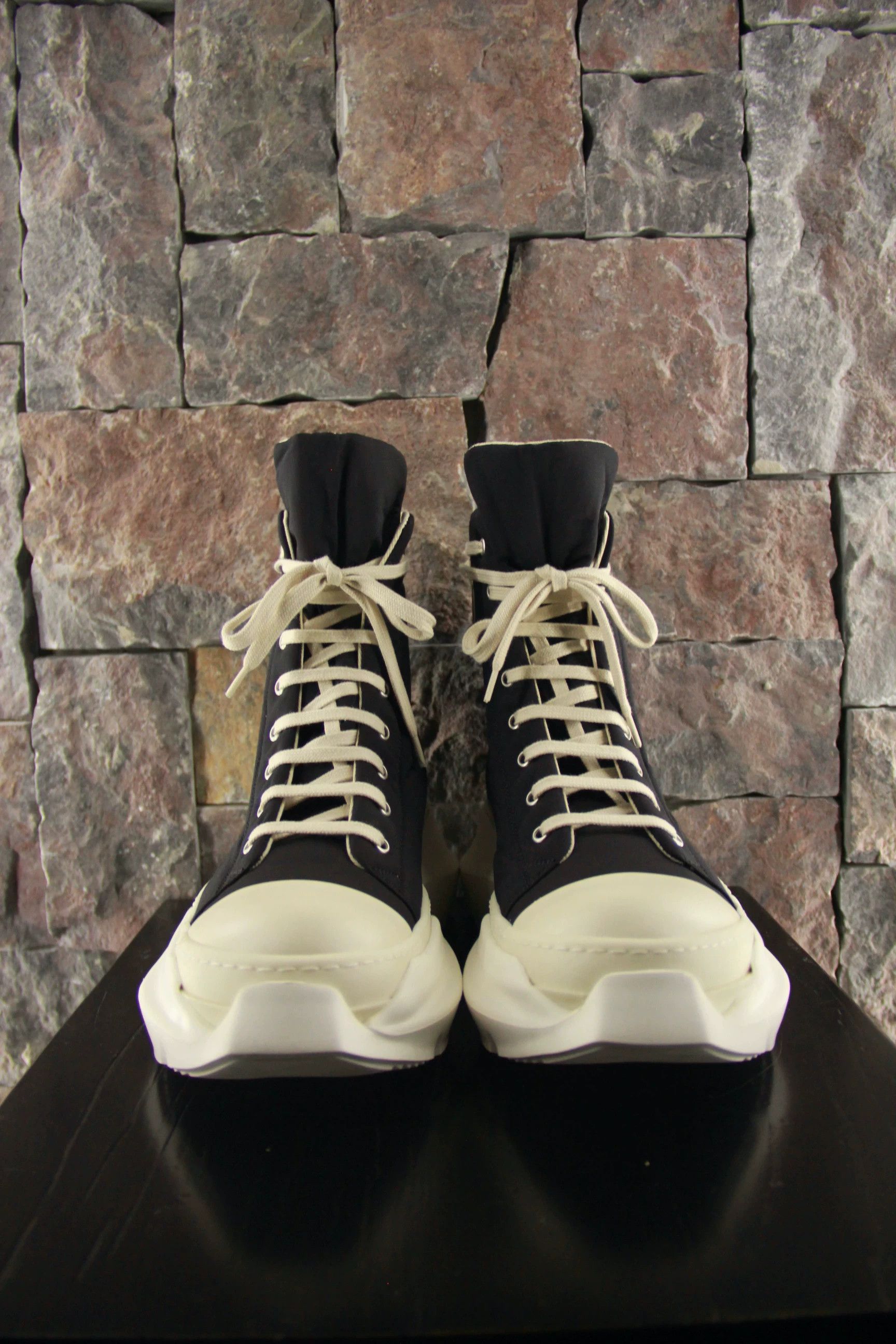 Rick Owens Rick Owens White Hitop Sneakers Men 11 Size US 11 / EU 44 - 3 Thumbnail