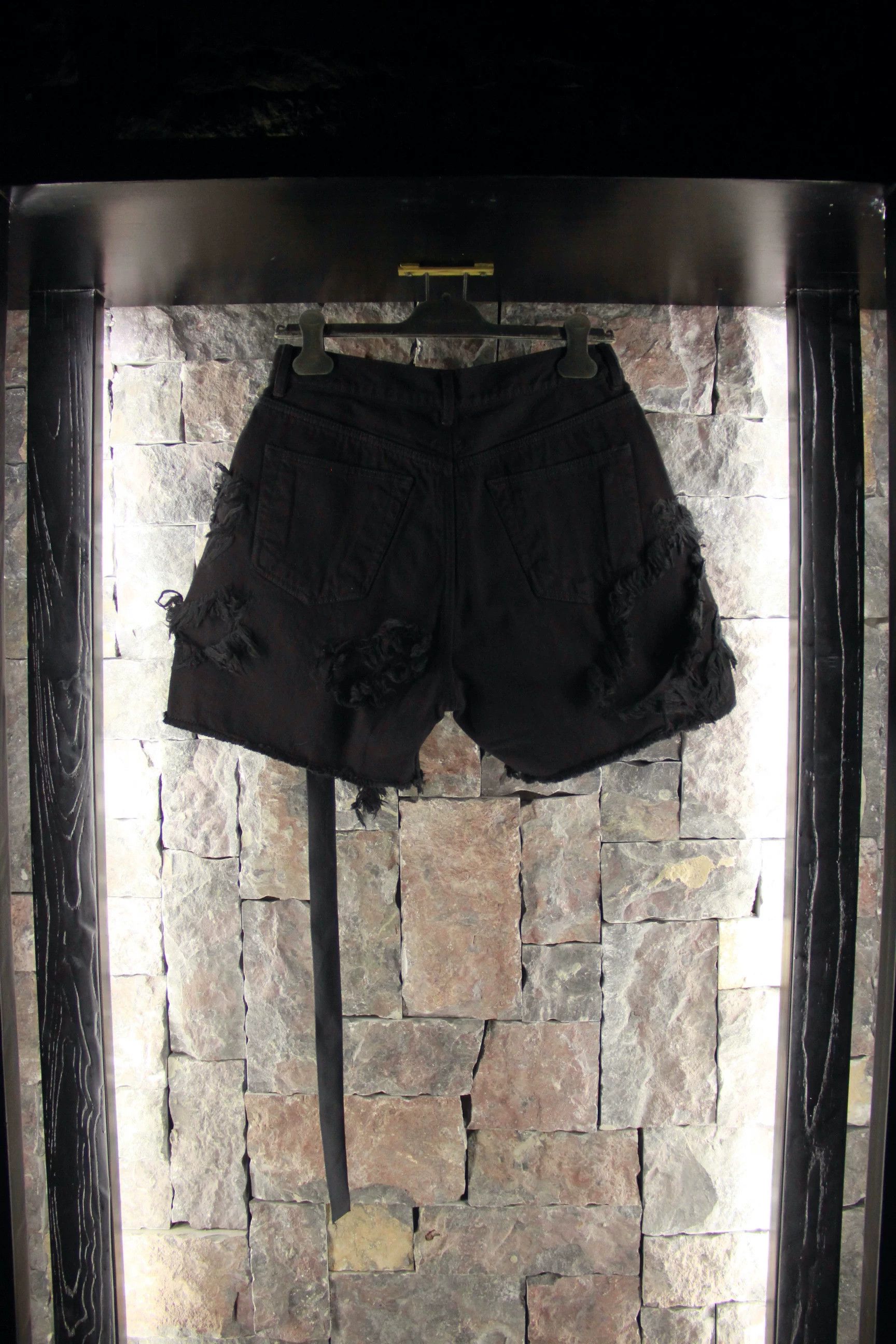 Rick Owens Rick Owens Black Shorts Men 31 Size US 31 - 2 Thumbnail