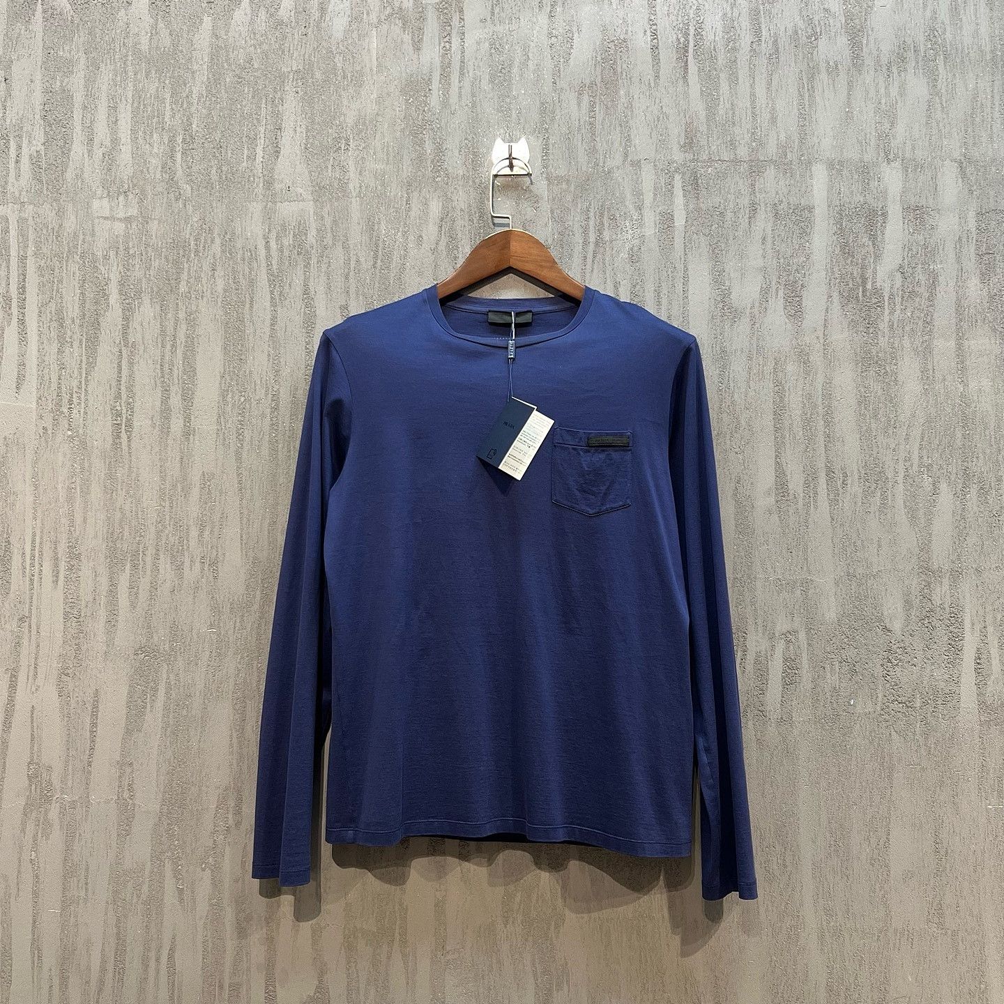Prada Prada Pocket Long Sleeve T-Shirt Blue Size S Size US S / EU 44-46 / 1 - 8 Thumbnail
